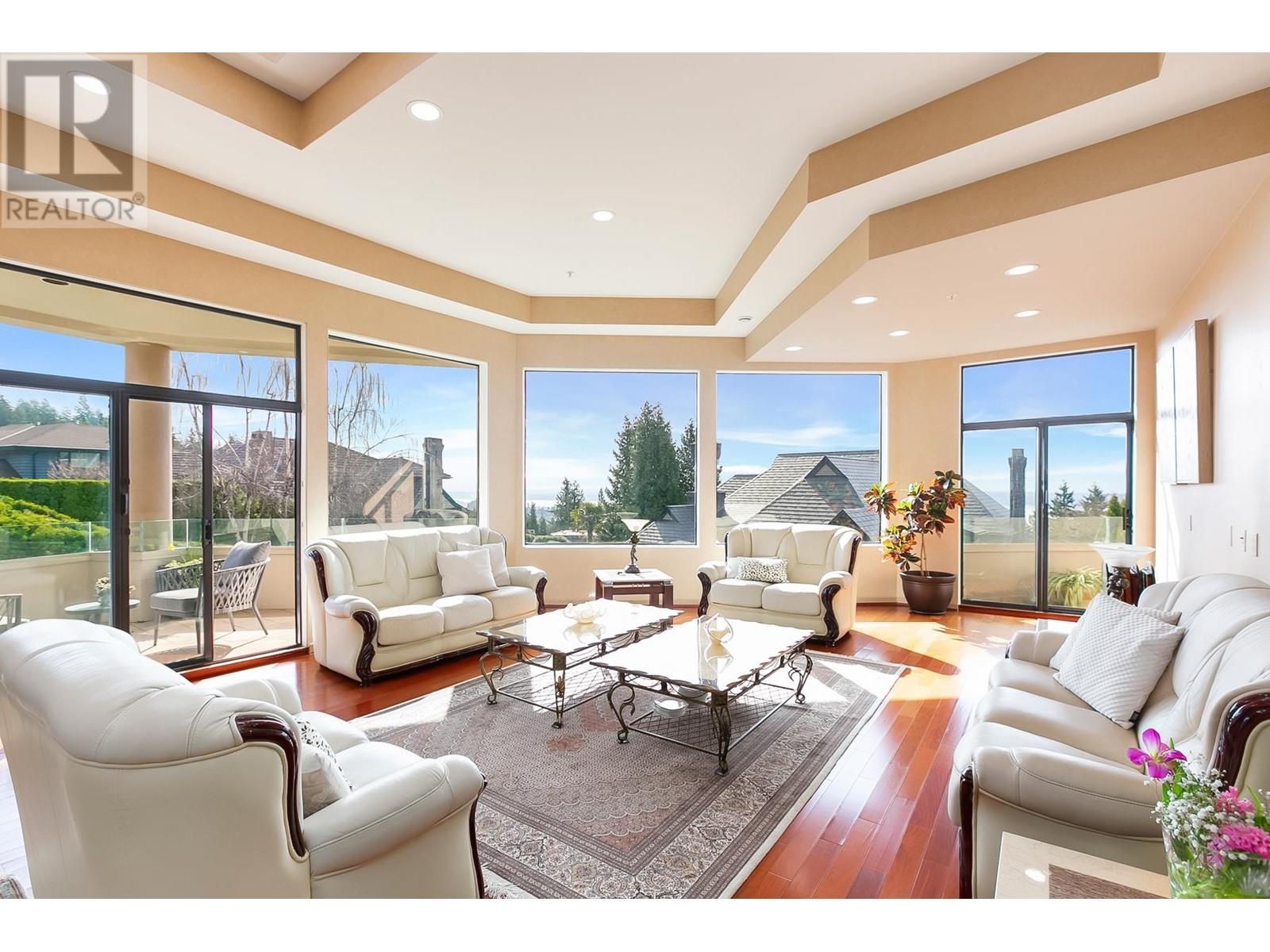 2490 Westhill Court, West Vancouver, British Columbia  V7S 3A5 - Photo 9 - R2987741