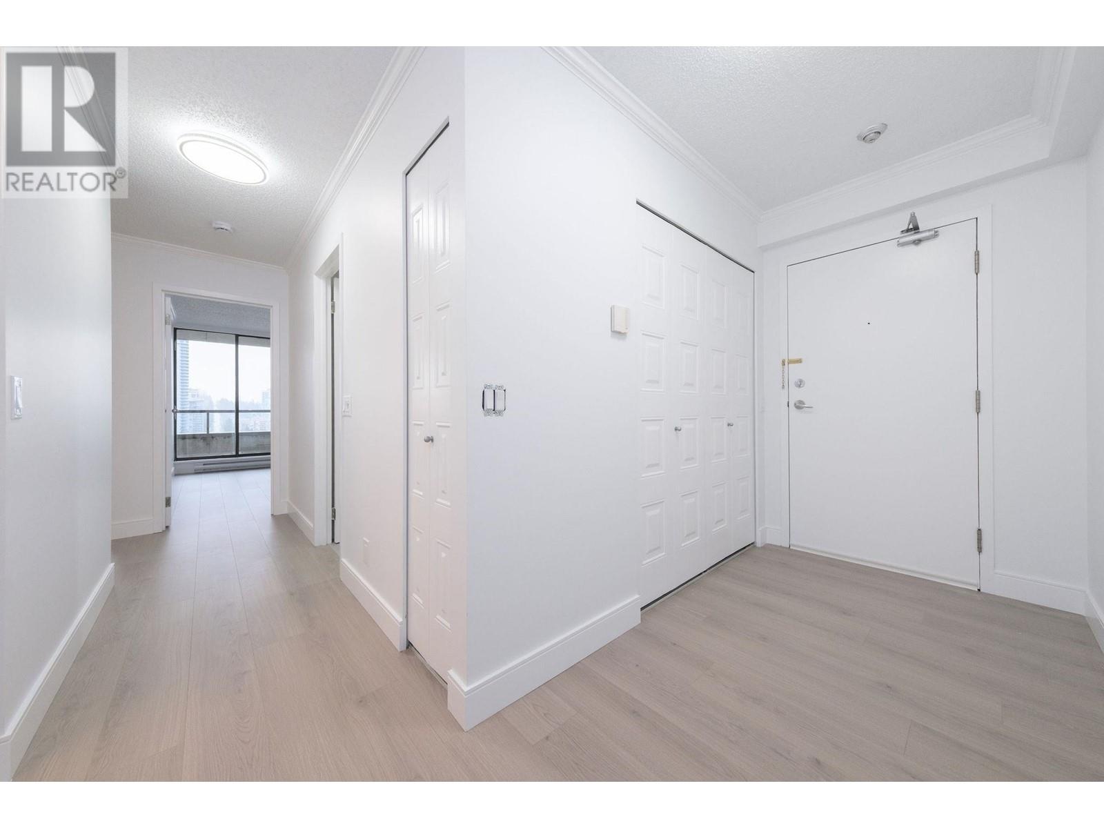 2401 3970 Carrigan Court, Burnaby, British Columbia  V3N 4S5 - Photo 19 - R2983917
