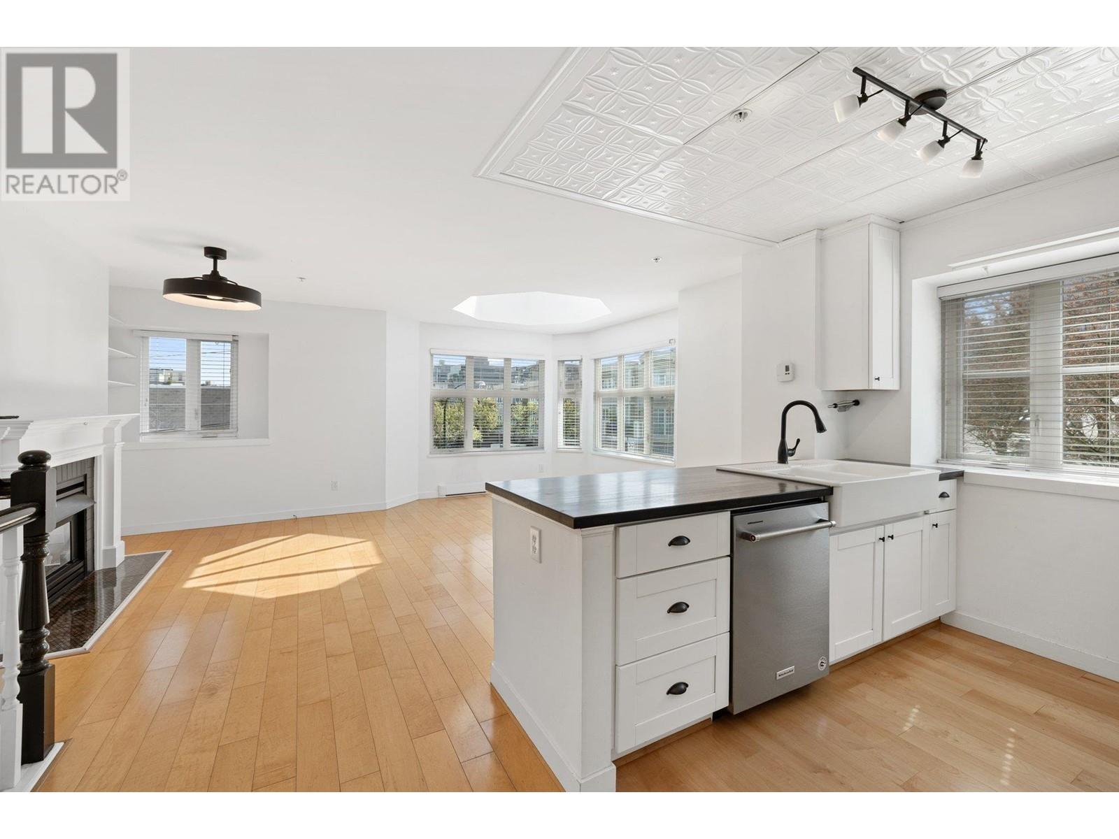 Property at 2263 HEATHER STREET image 4