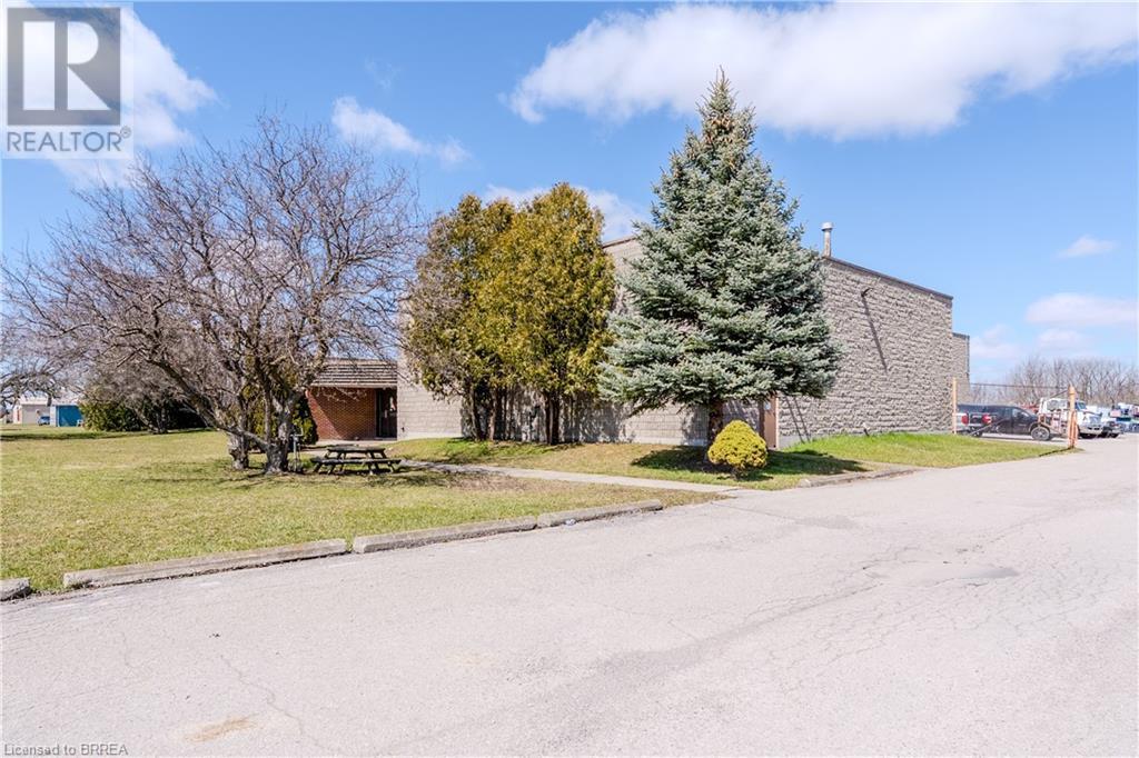 9 Hawk Street, Nanticoke, Ontario  N0A 1E0 - Photo 3 - 40699395