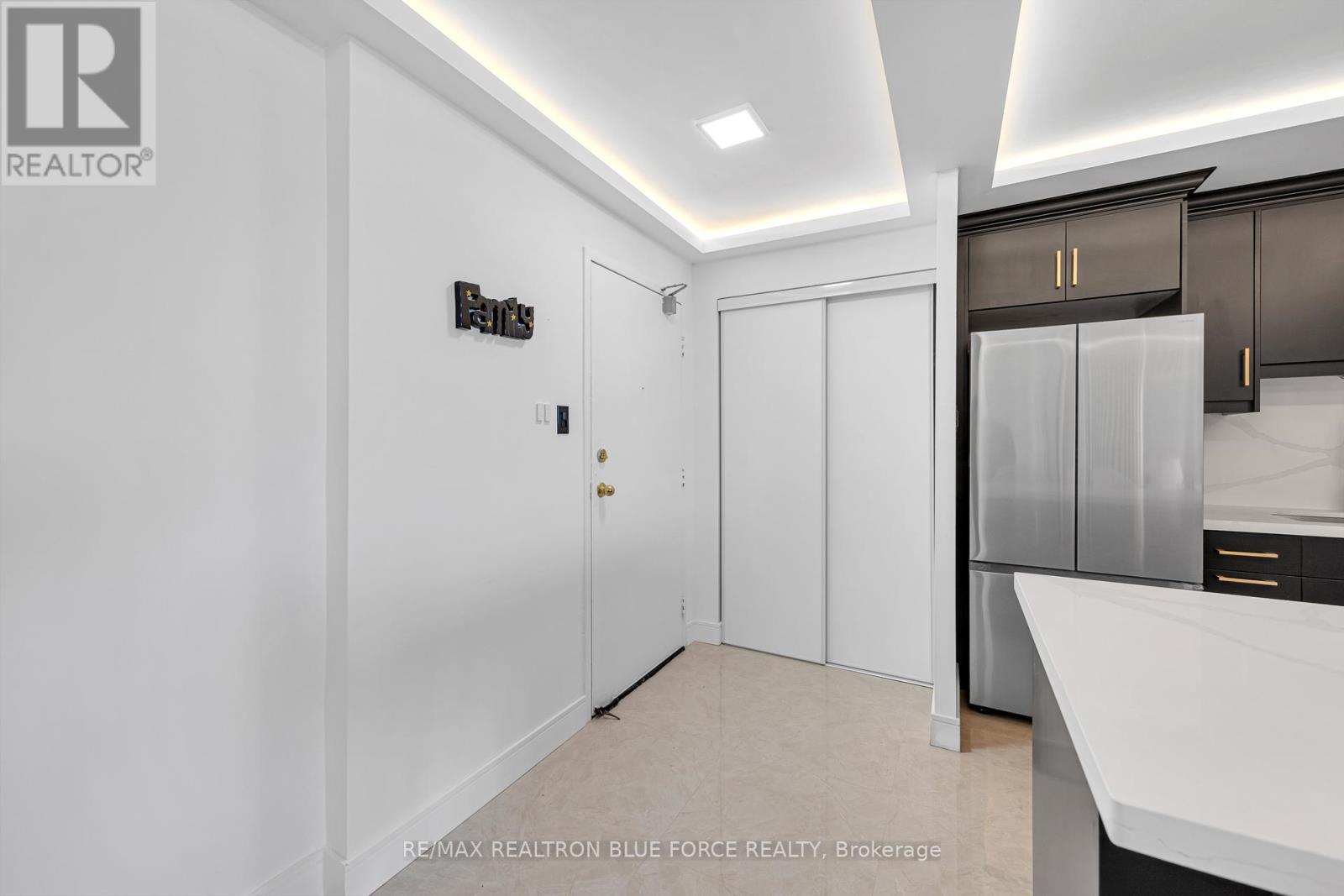 Property at 709 - 100 WINGARDEN COURT image 1