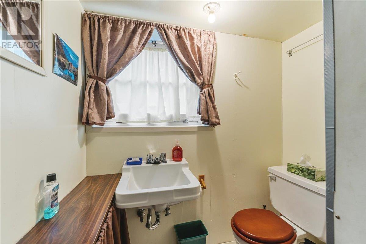 4589 Harriet Street, Vancouver, British Columbia  V5V 4K4 - Photo 8 - R2987747