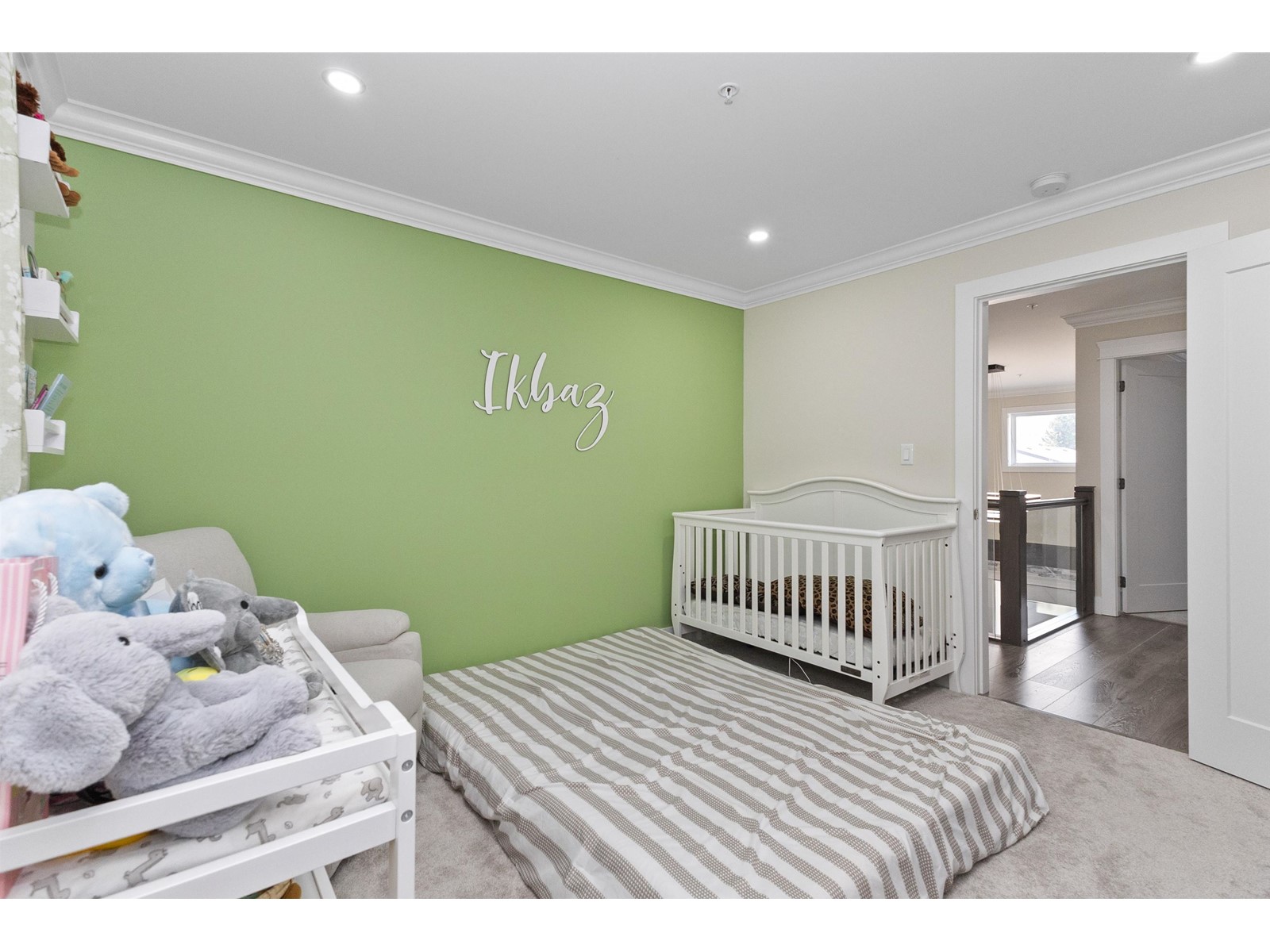 8408 Mctaggart Street, Mission, British Columbia  V2V 6S6 - Photo 6 - R2983031