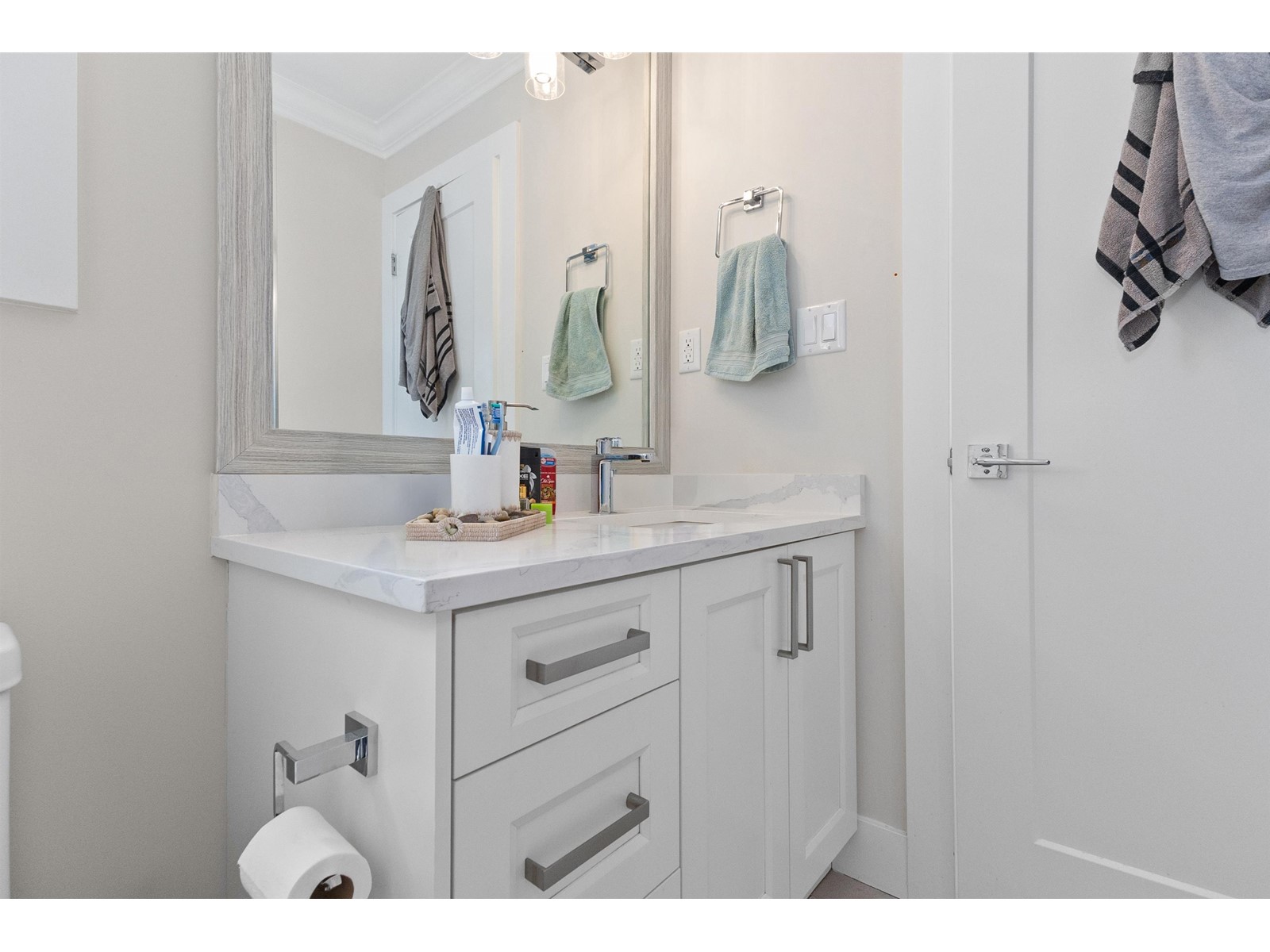 8408 Mctaggart Street, Mission, British Columbia  V2V 6S6 - Photo 23 - R2983031