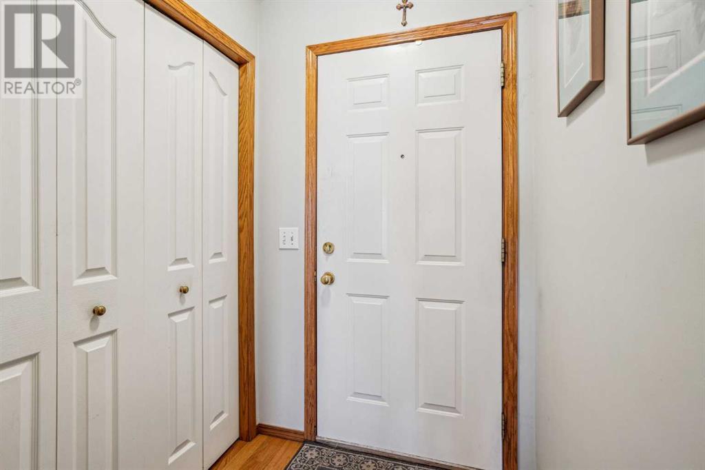 Property at 219 Mt Douglas Manor SE image 4