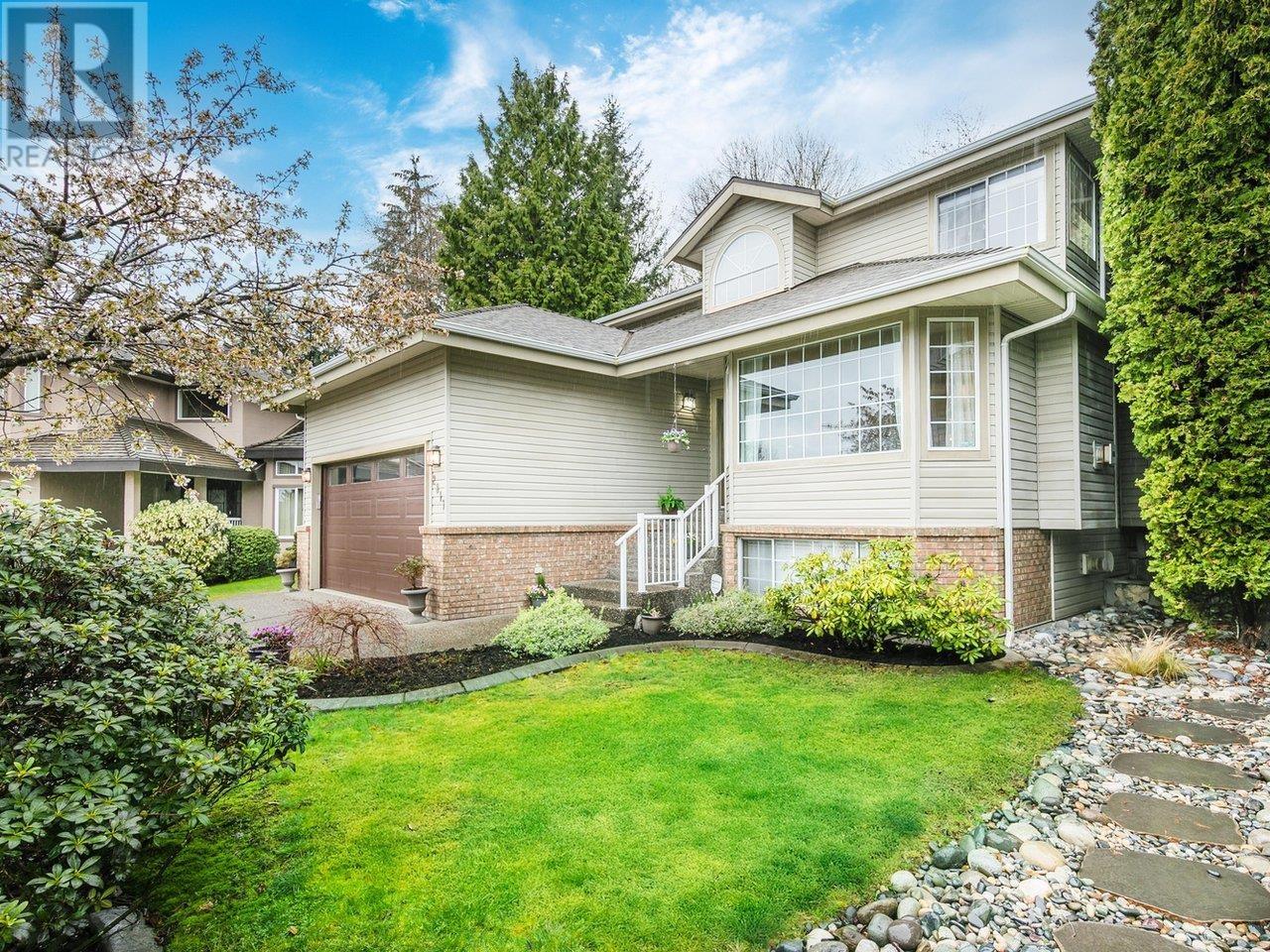 2817 Greenbrier Place, Coquitlam, British Columbia  V3E 2S4 - Photo 2 - R2987688