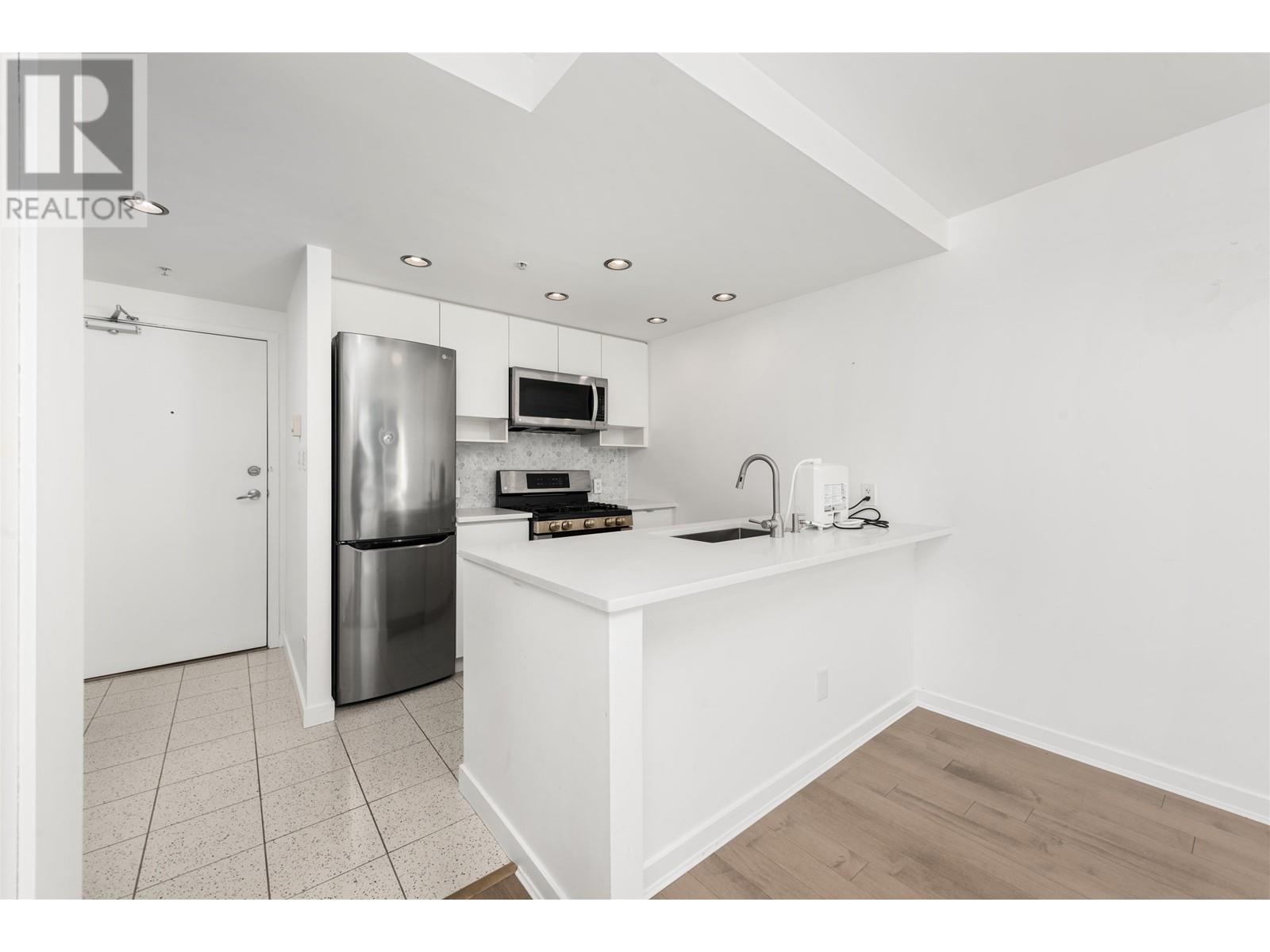 1603 939 Expo Boulevard, Vancouver, British Columbia  V6Z 3G7 - Photo 3 - R2969451