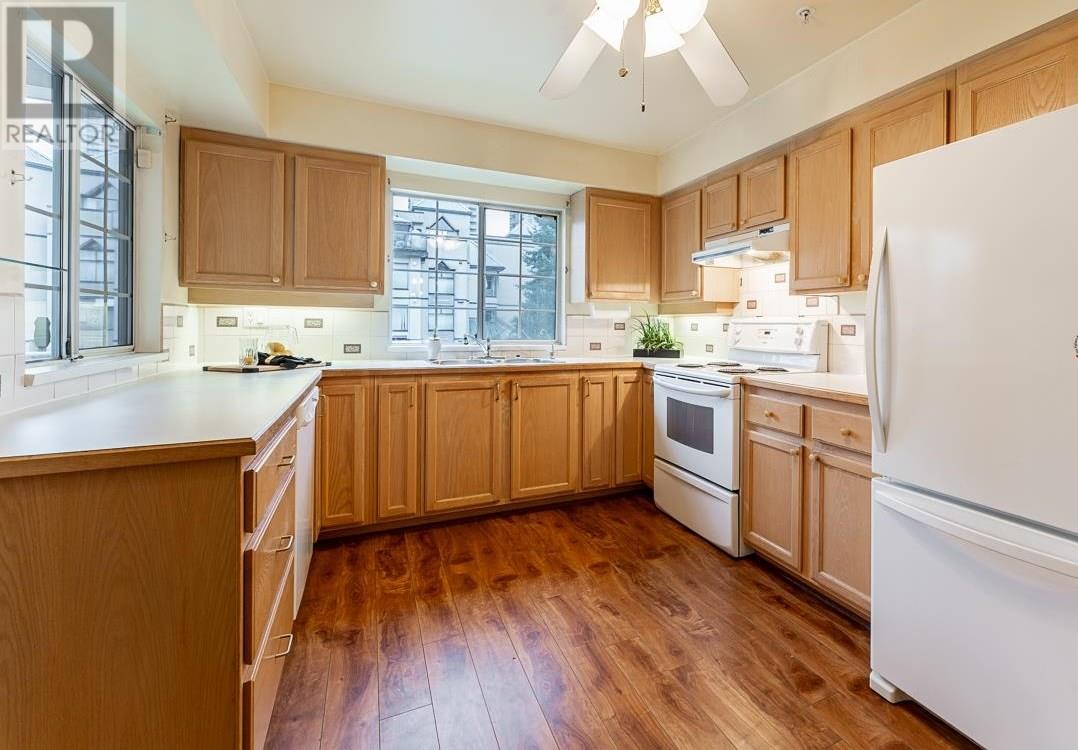 201 2963 Burlington Drive, Coquitlam, British Columbia  V3B 6X1 - Photo 8 - R2985545