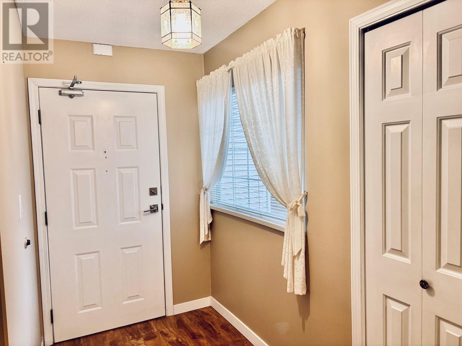 201 2963 Burlington Drive, Coquitlam, British Columbia  V3B 6X1 - Photo 4 - R2985545