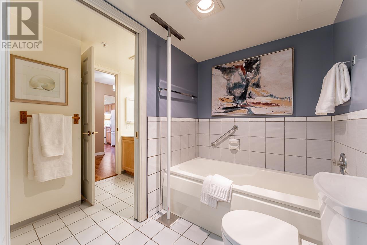 201 2963 Burlington Drive, Coquitlam, British Columbia  V3B 6X1 - Photo 22 - R2985545