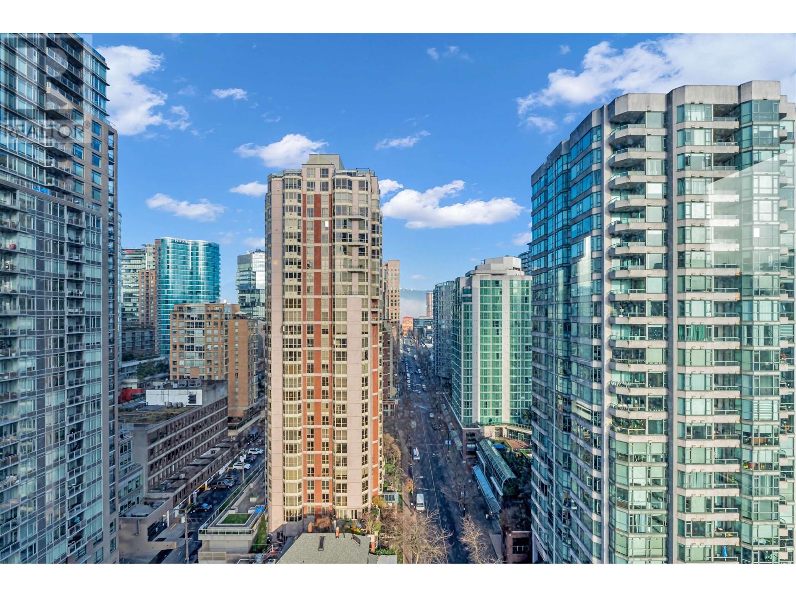Listing Picture 13 of 21 : 2002 909 MAINLAND STREET, Vancouver / 溫哥華 - 魯藝地產 Yvonne Lu Group - MLS Medallion Club Member