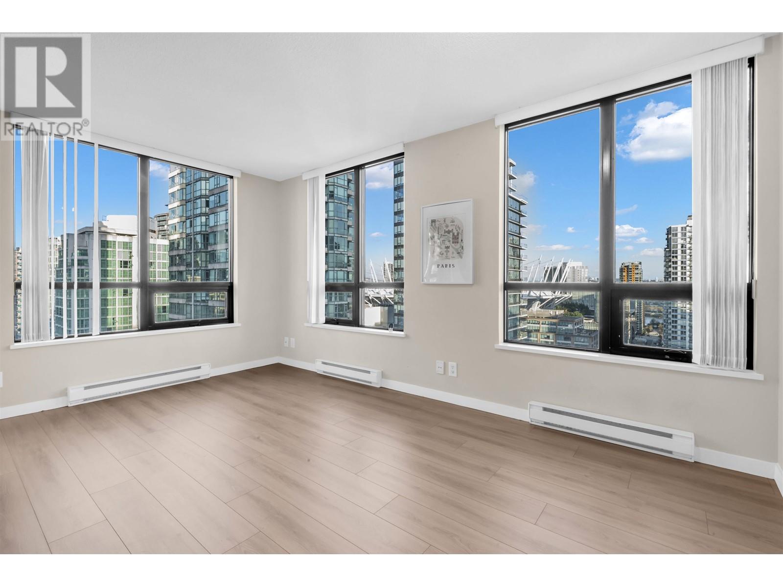 Listing Picture 5 of 21 : 2002 909 MAINLAND STREET, Vancouver / 溫哥華 - 魯藝地產 Yvonne Lu Group - MLS Medallion Club Member