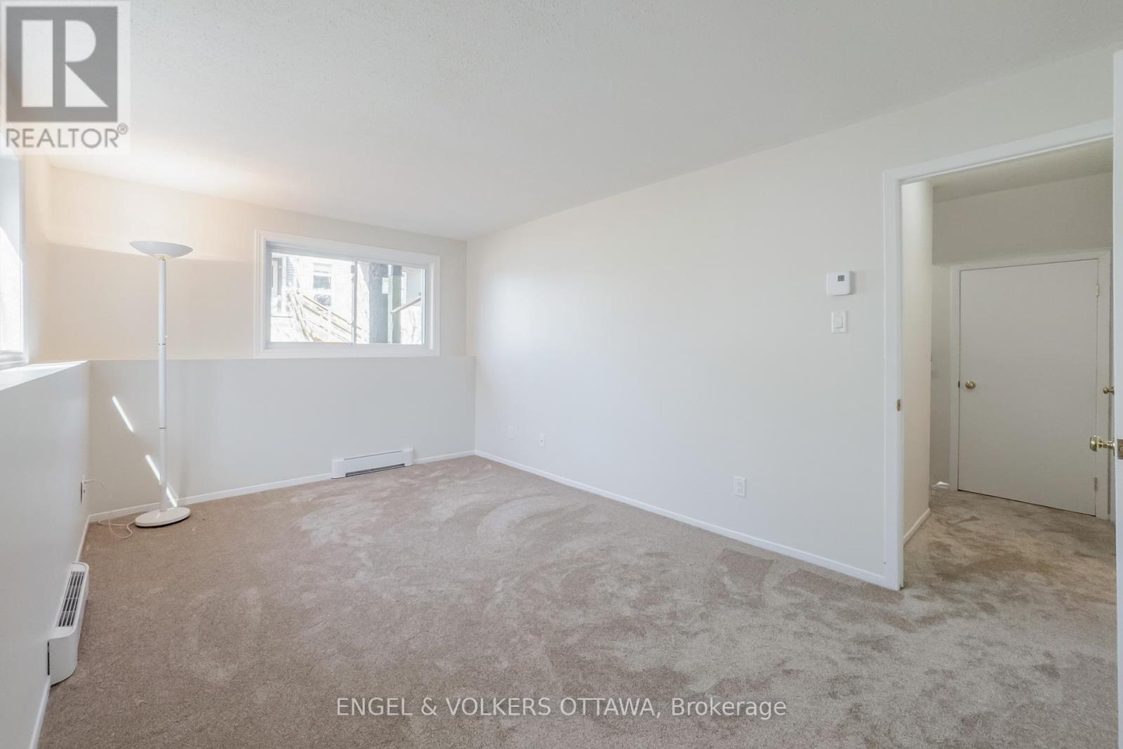 1504 Tanguay Court, Ottawa, Ontario  K2L 3X8 - Photo 27 - X12070111