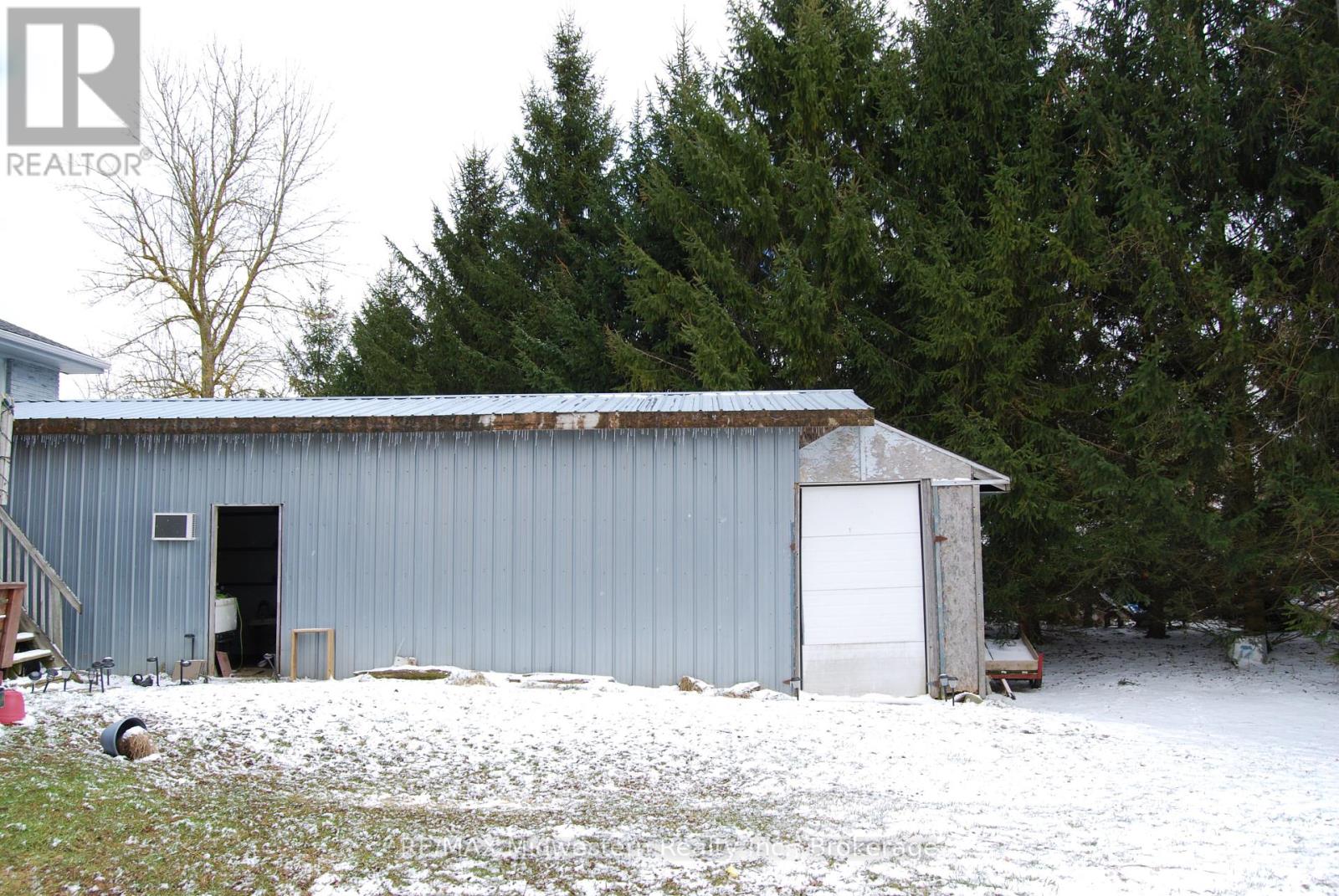 79 Elora Street N, Minto, Ontario  N0G 1M0 - Photo 8 - X12070043