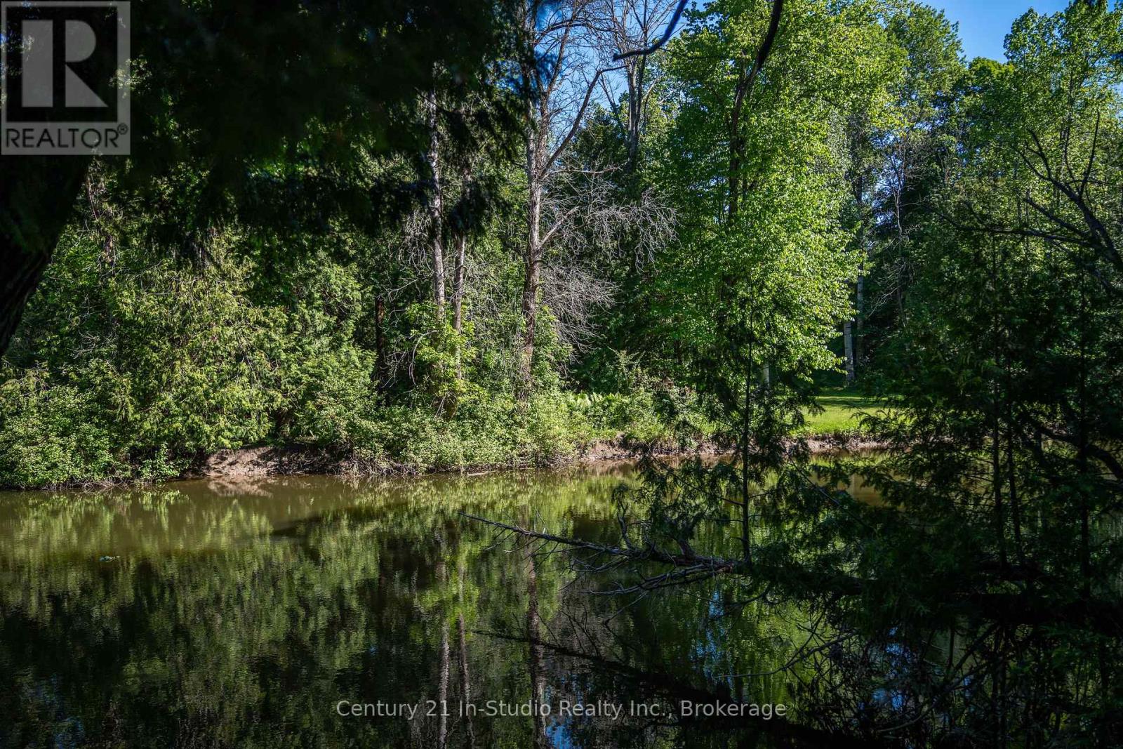 46 Riverside Place, South Bruce Peninsula, Ontario  N0H 2G0 - Photo 3 - X12070065