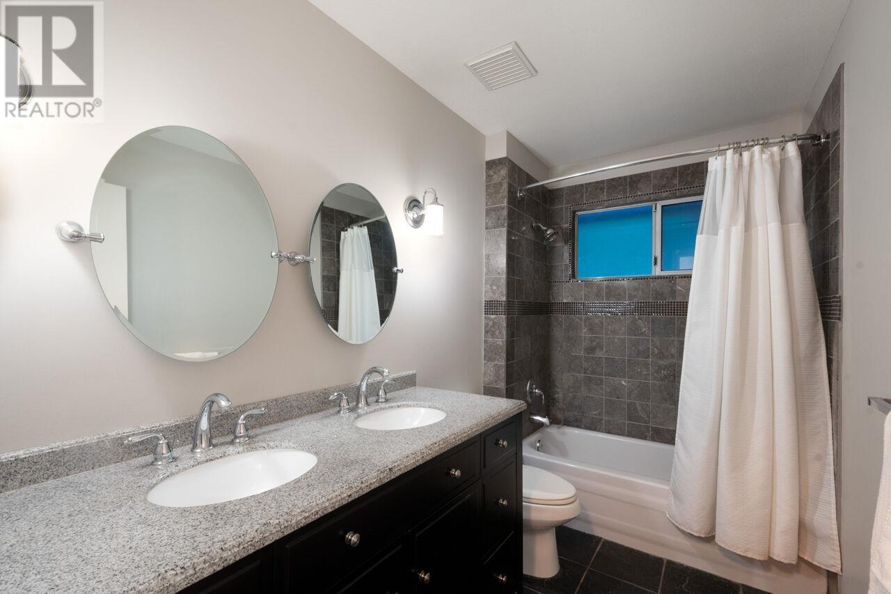 2823 Thimbleberry Court, Coquitlam, British Columbia  V3E 2T3 - Photo 23 - R2987781