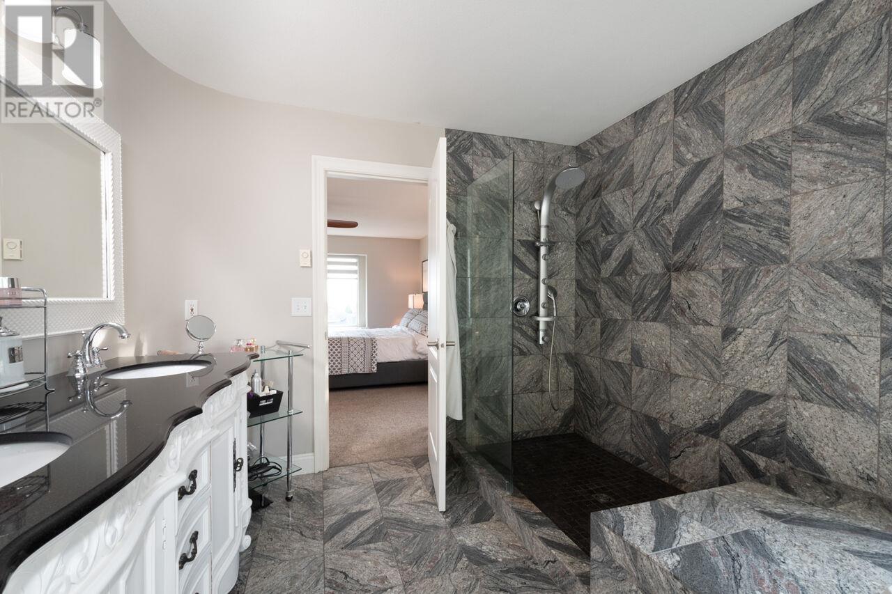 2823 Thimbleberry Court, Coquitlam, British Columbia  V3E 2T3 - Photo 20 - R2987781