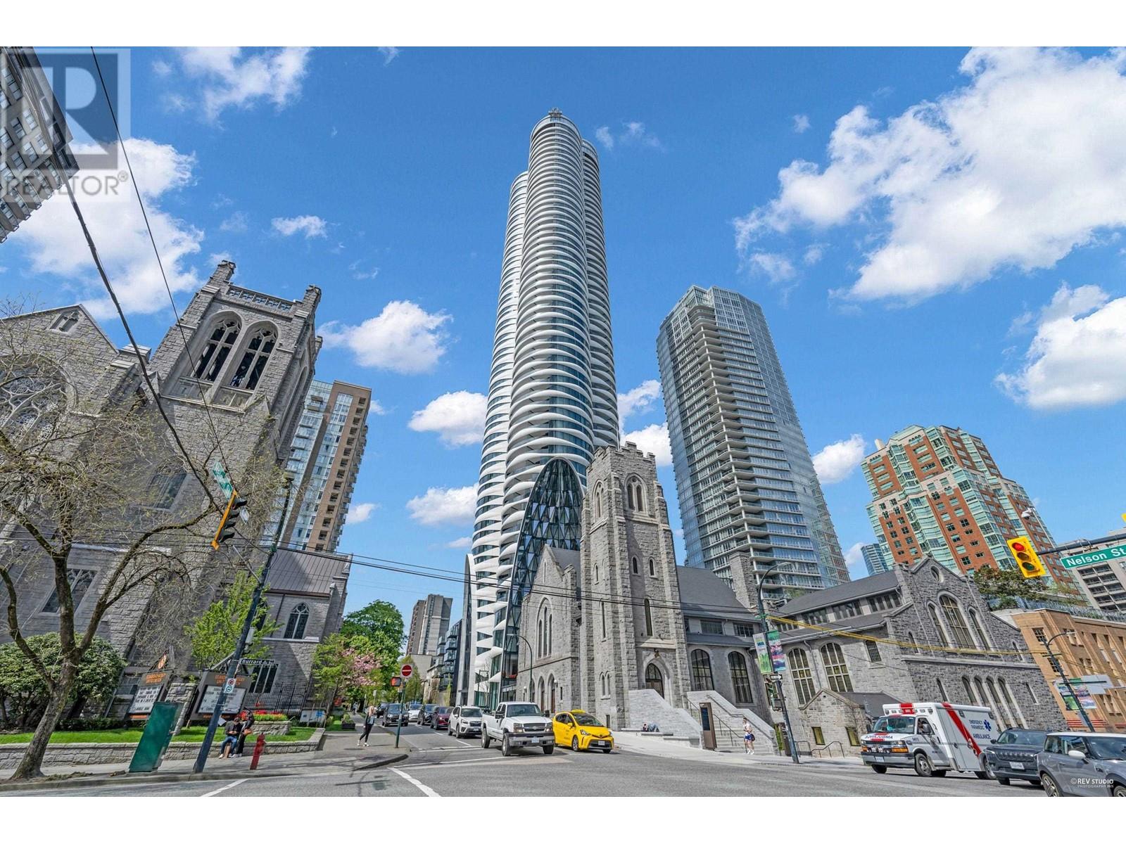 1901 1033 Nelson Street, Vancouver, British Columbia  V6E 0E5 - Photo 1 - R2987389