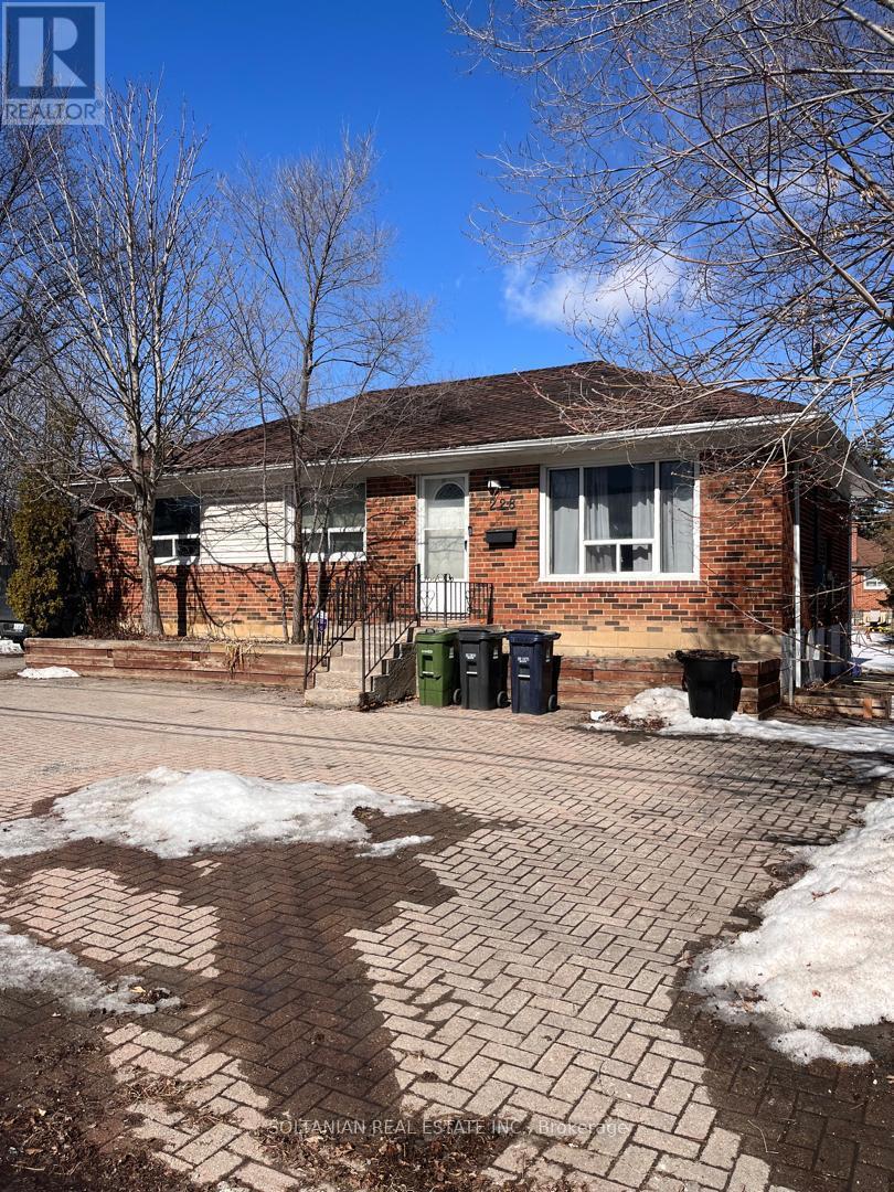 228 Finch Avenue W, Toronto, Ontario  M2R 1M2 - Photo 2 - C12070036