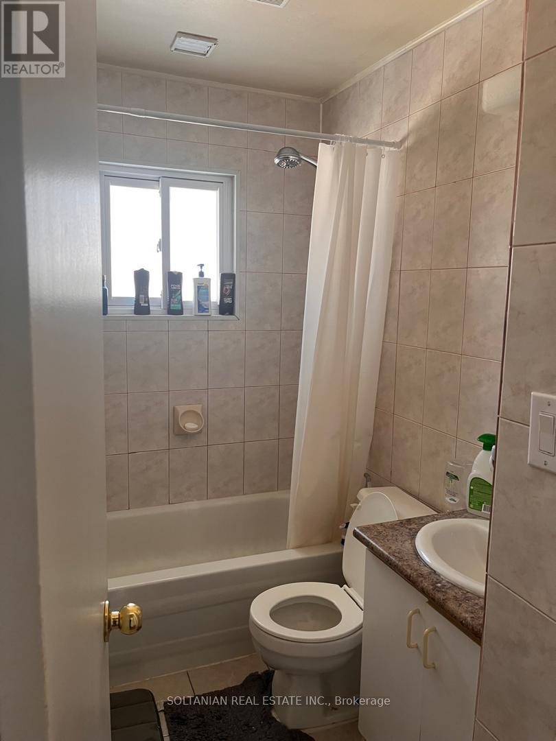 228 Finch Avenue W, Toronto, Ontario  M2R 1M2 - Photo 8 - C12070036