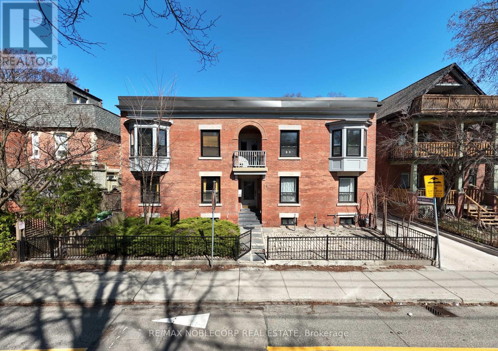 34 Winchester Street, Toronto, Ontario  M4X 1A7 - Photo 1 - C12070154