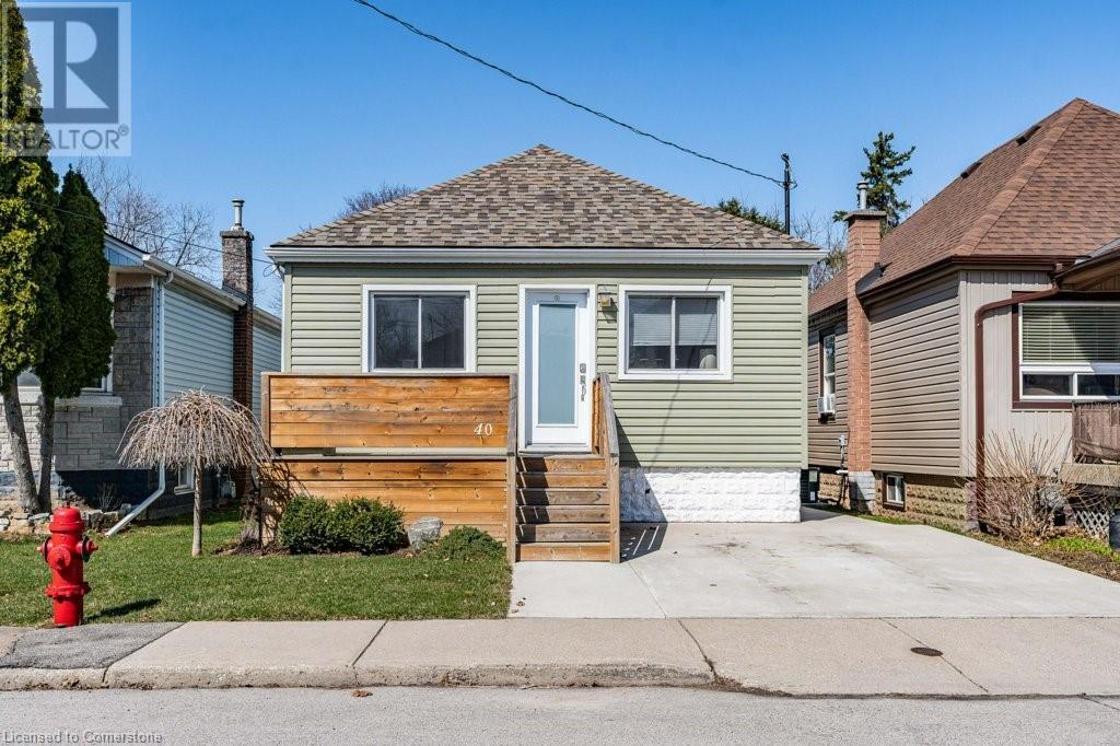 40 East 39th Street, Hamilton, Ontario  L8V 4H1 - Photo 2 - 40714918