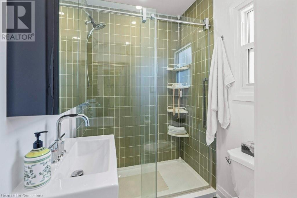 40 East 39th Street, Hamilton, Ontario  L8V 4H1 - Photo 21 - 40714918