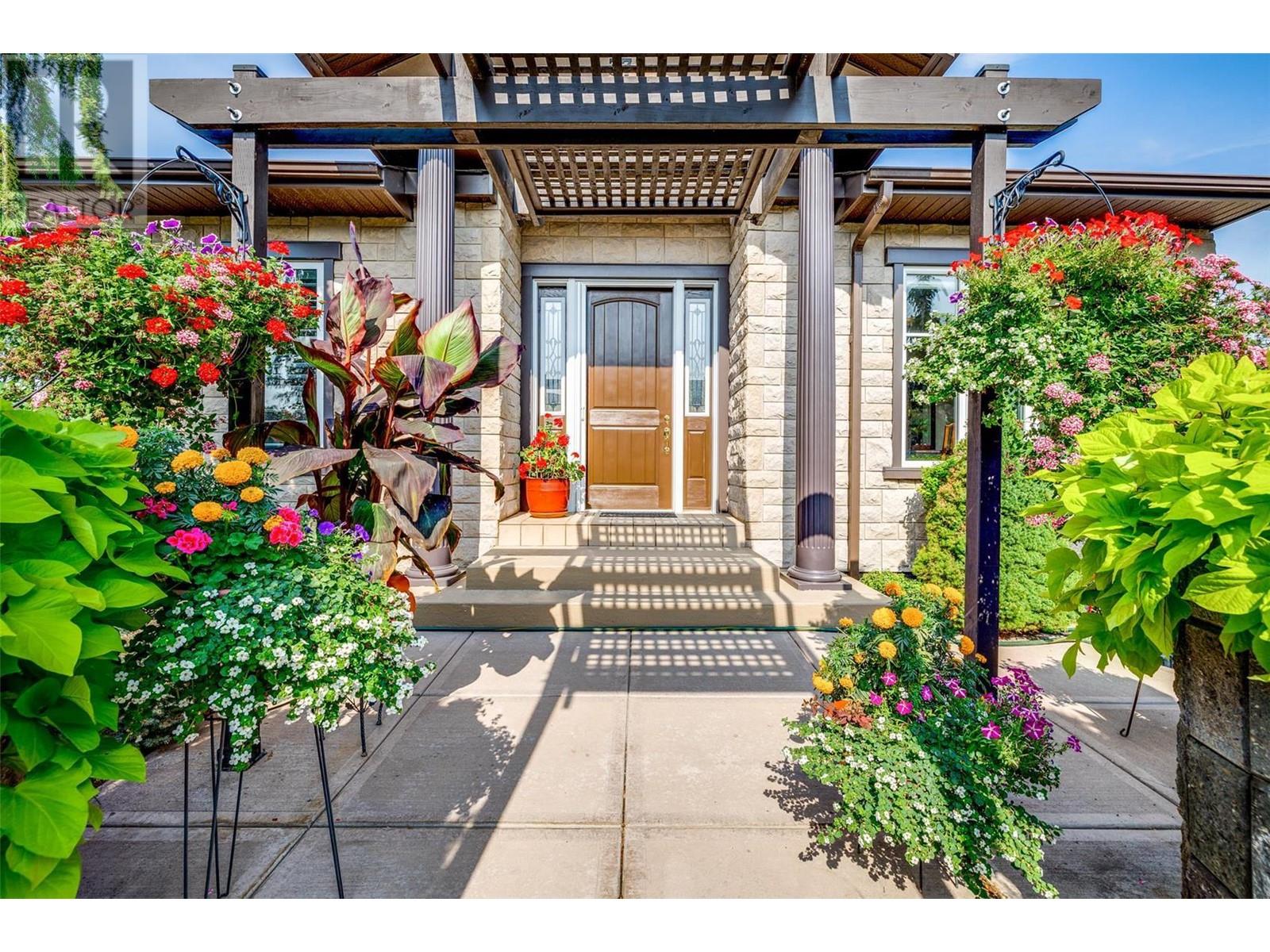 375 Trumpeter Court, Kelowna, British Columbia  V1W 5J4 - Photo 11 - 10338240