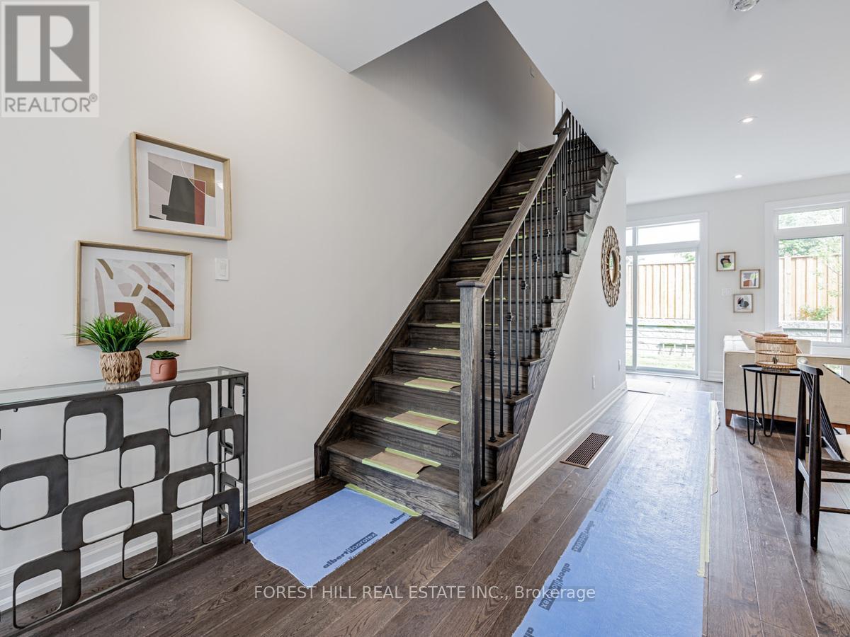 Property at 35 FREEMON REDMON CIRCLE image 2