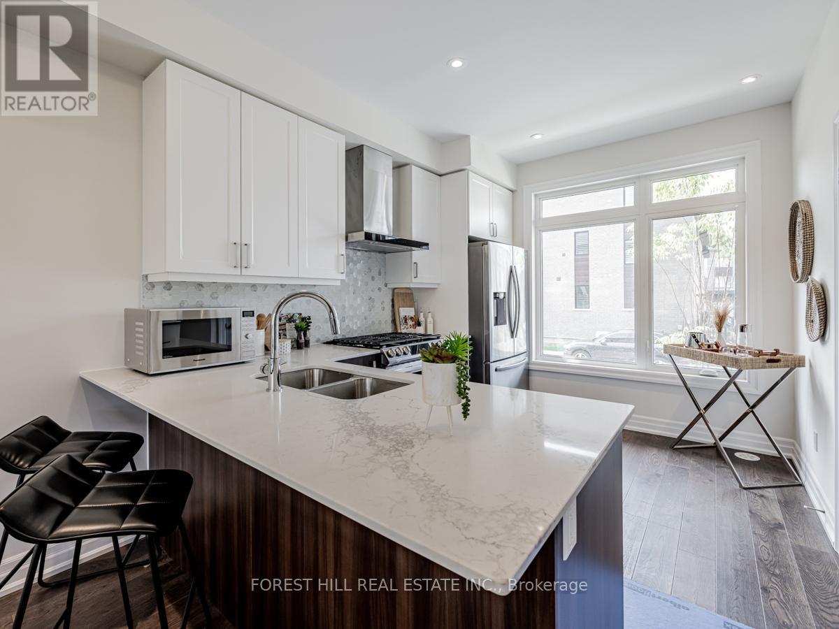 Property at 35 FREEMON REDMON CIRCLE image 3
