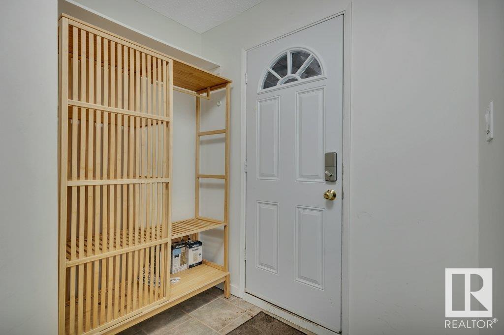 Property at 11904 145 AV NW image 4