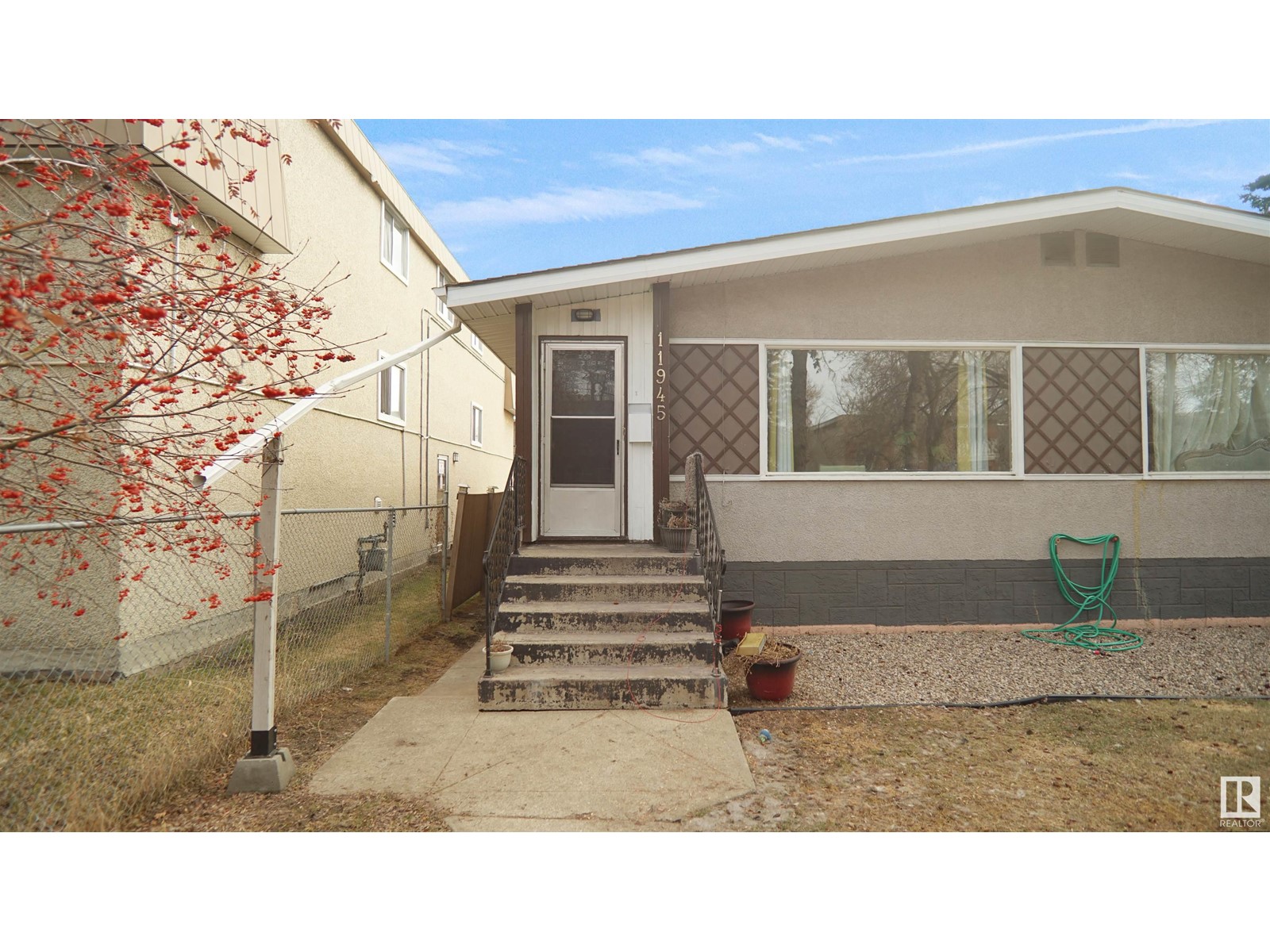 Property at 11943 104 ST NW image 5