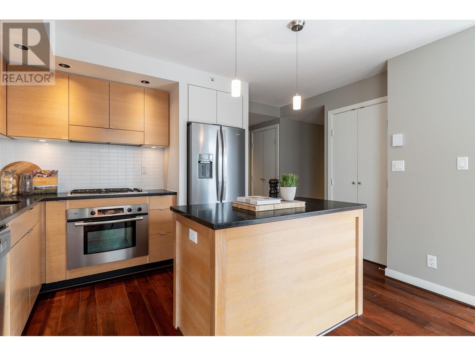 502 1055 Homer Street, Vancouver, British Columbia  V6B 1G3 - Photo 10 - R2983980
