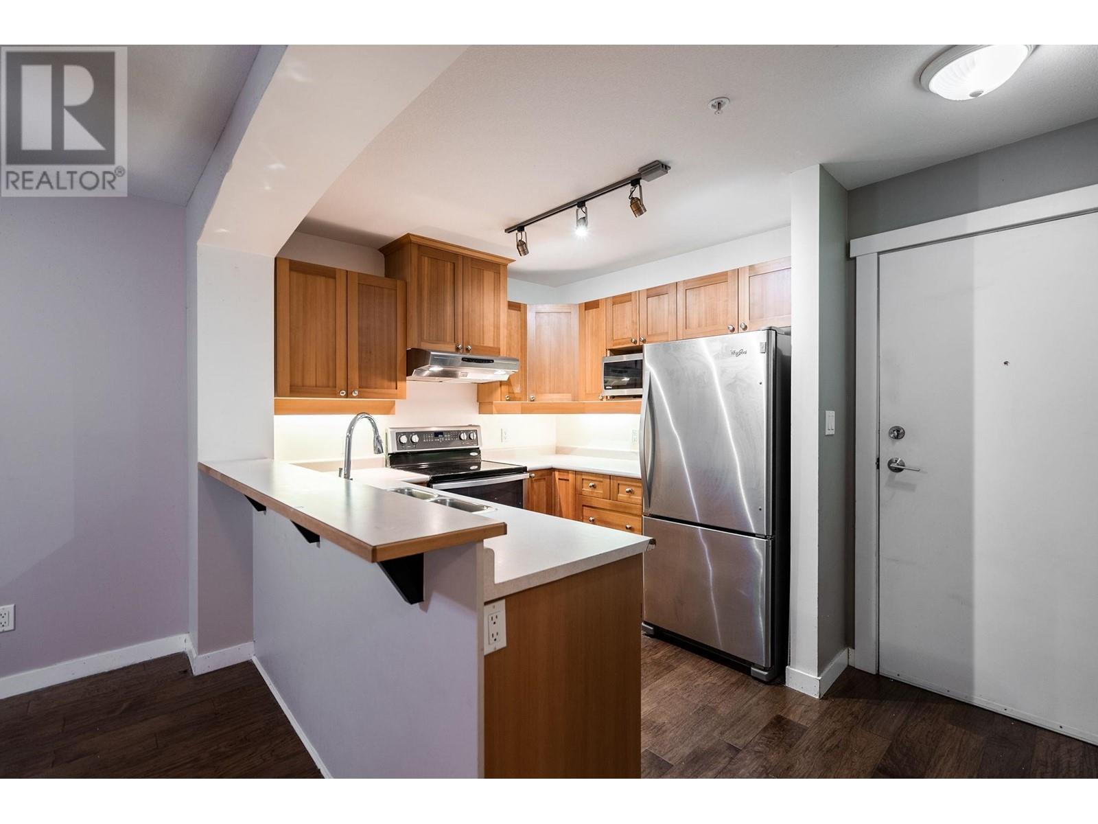 203 1420 Parkway Boulevard, Coquitlam, British Columbia  V3E 3J6 - Photo 7 - R2987697