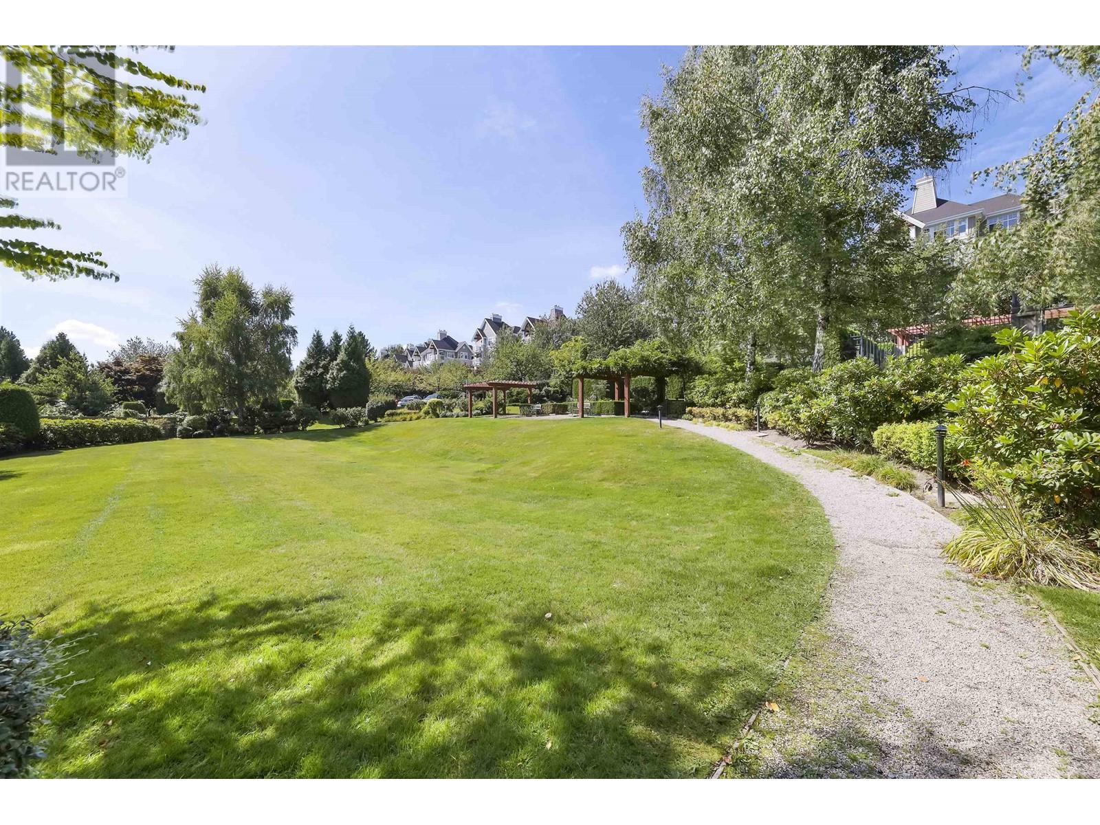 203 1420 Parkway Boulevard, Coquitlam, British Columbia  V3E 3J6 - Photo 5 - R2987697