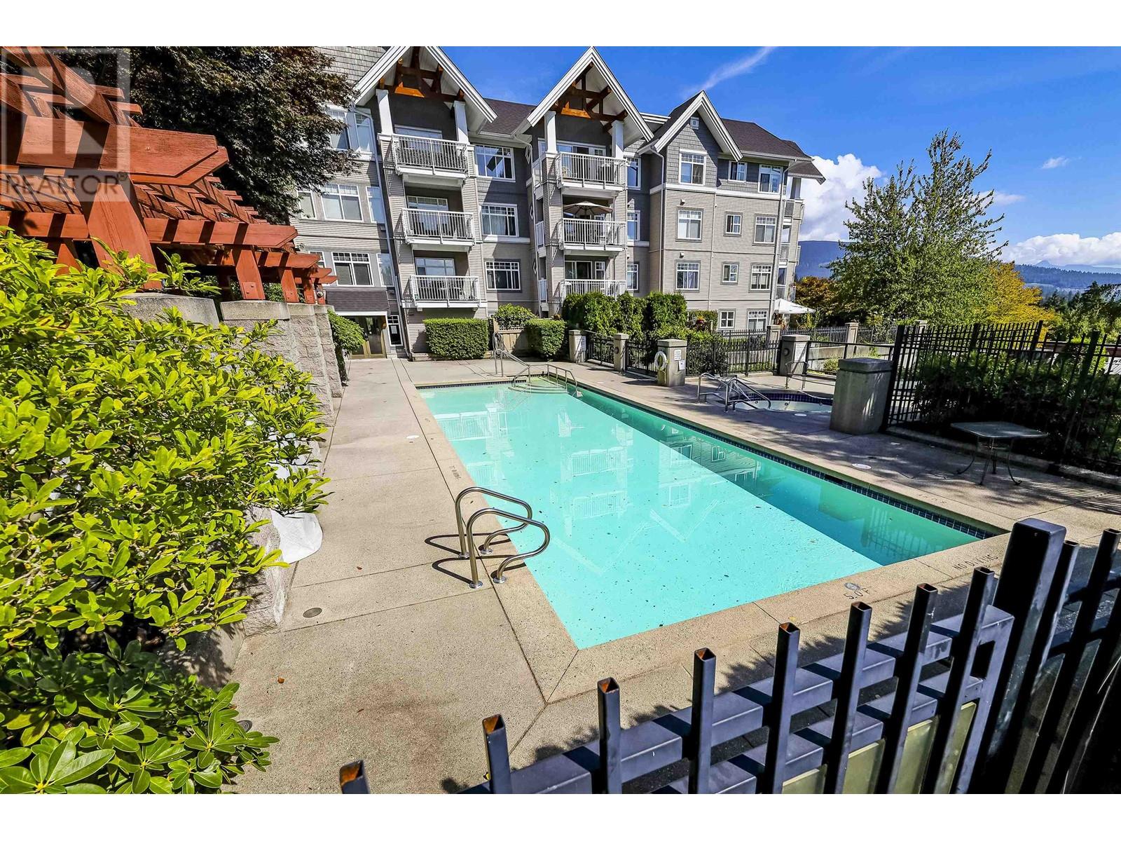 203 1420 Parkway Boulevard, Coquitlam, British Columbia  V3E 3J6 - Photo 3 - R2987697