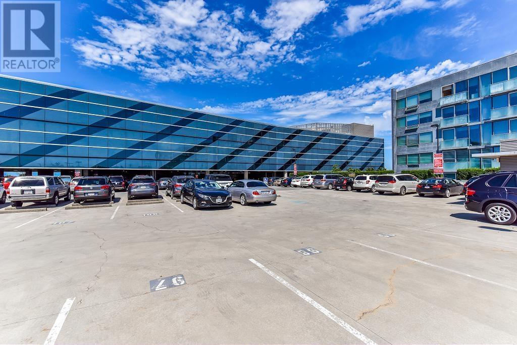 Listing Picture 13 of 19 : 2035 4000 NO.3 ROAD, Richmond / 烈治文 - 魯藝地產 Yvonne Lu Group - MLS Medallion Club Member