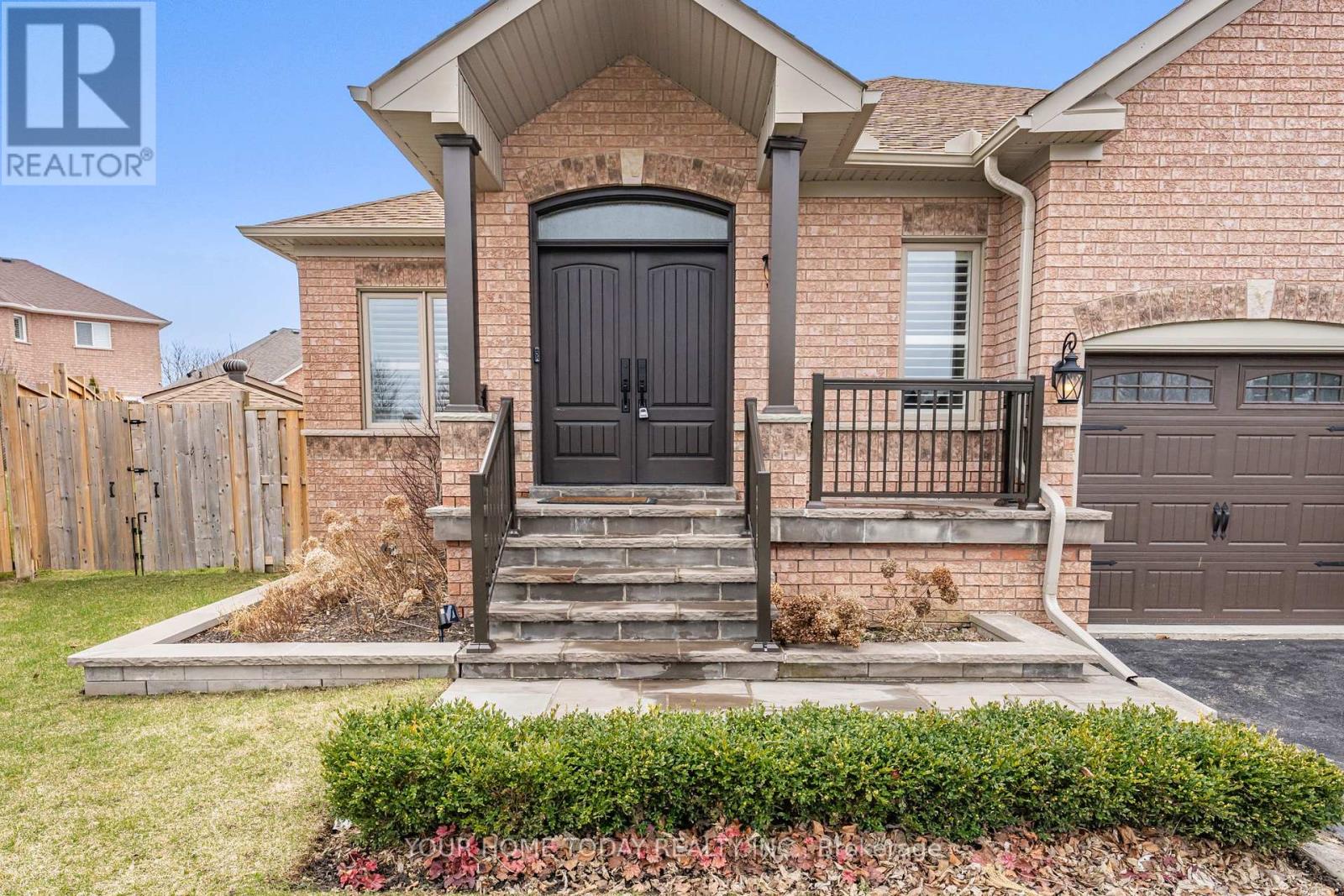 Property at 48 JOHNSON CRESCENT image 4