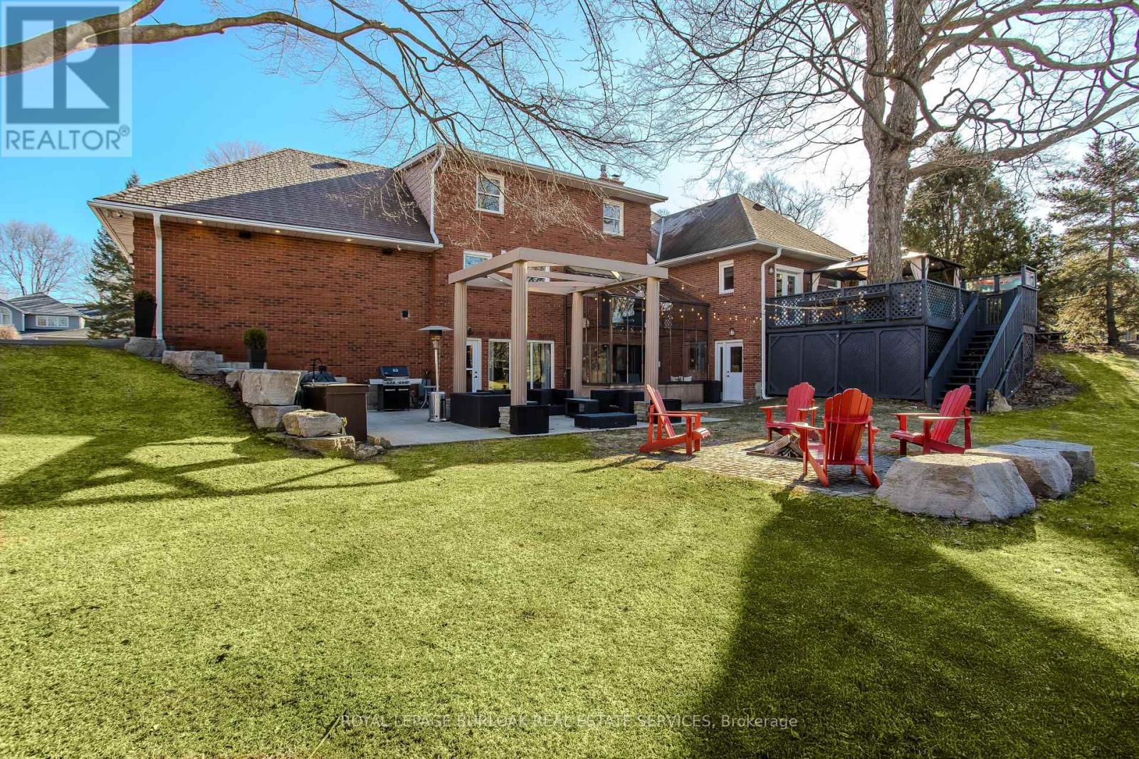 Property at 20 WILDAN DRIVE image 5