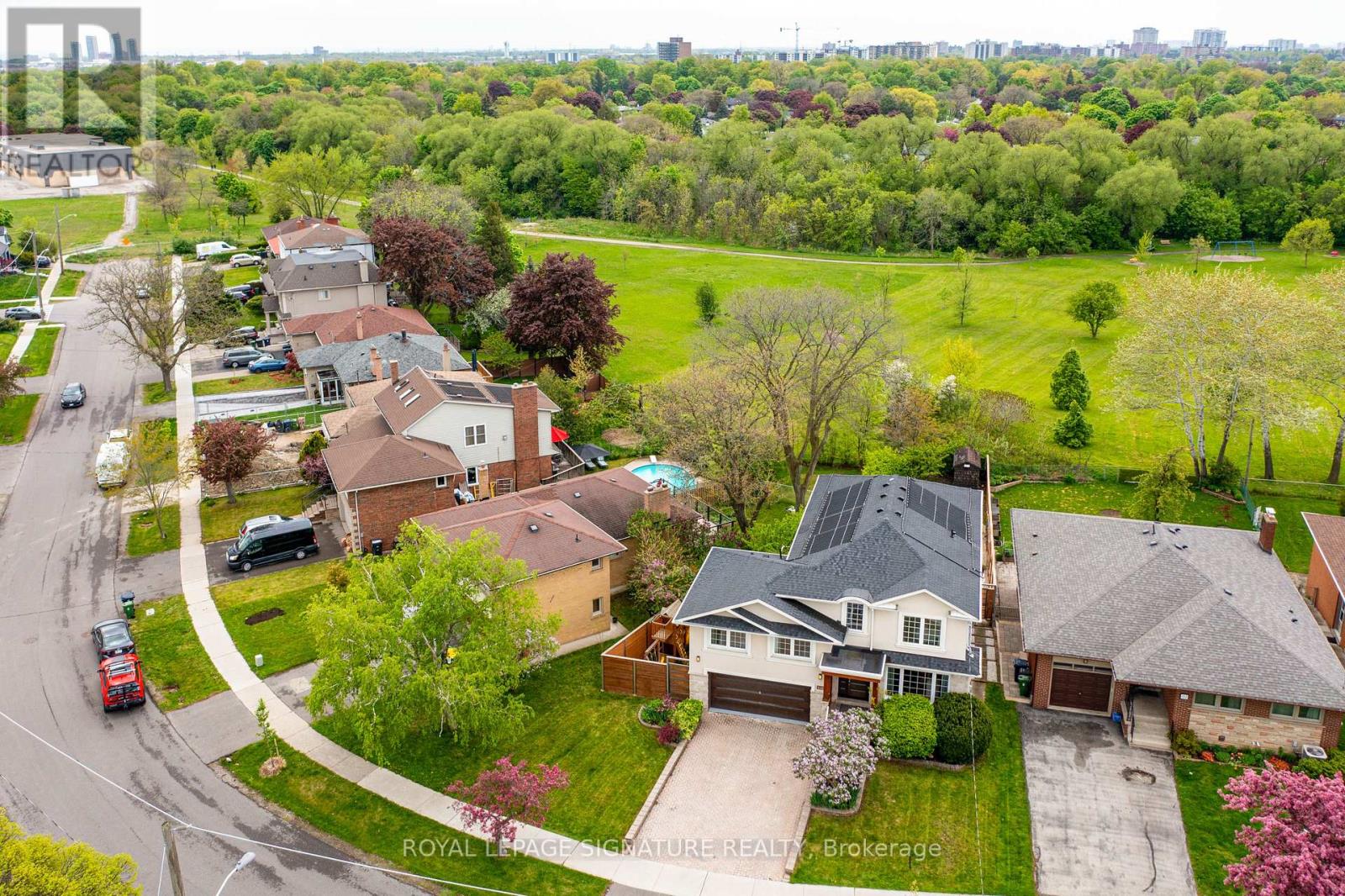 Property at 130 SATURN ROAD image 3