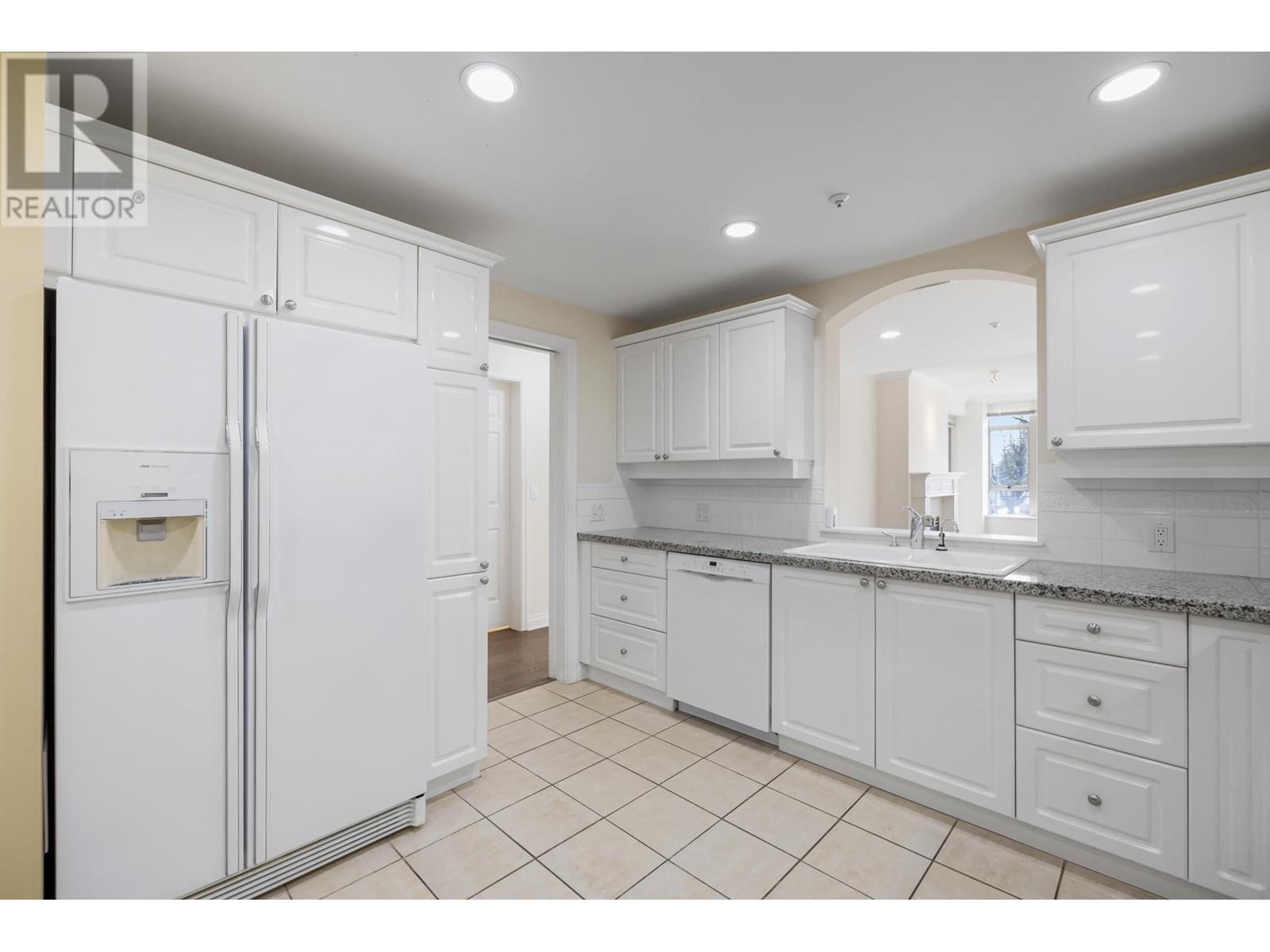 201 5700 Larch Street, Vancouver, British Columbia  V6M 4E2 - Photo 10 - R2987795