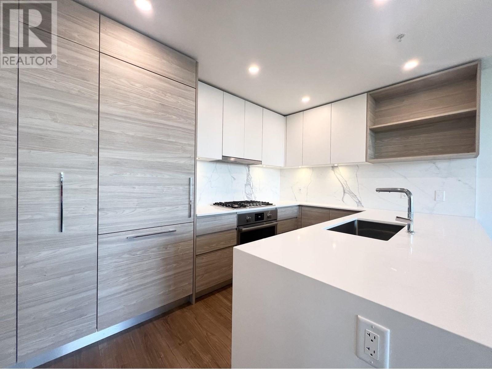 806 595 Austin Avenue, Coquitlam, British Columbia  V3K 0G7 - Photo 3 - R2987808