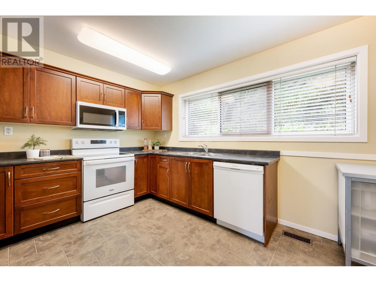 1079 Cecile Drive, Port Moody, British Columbia  V3H 1M6 - Photo 14 - R2987846