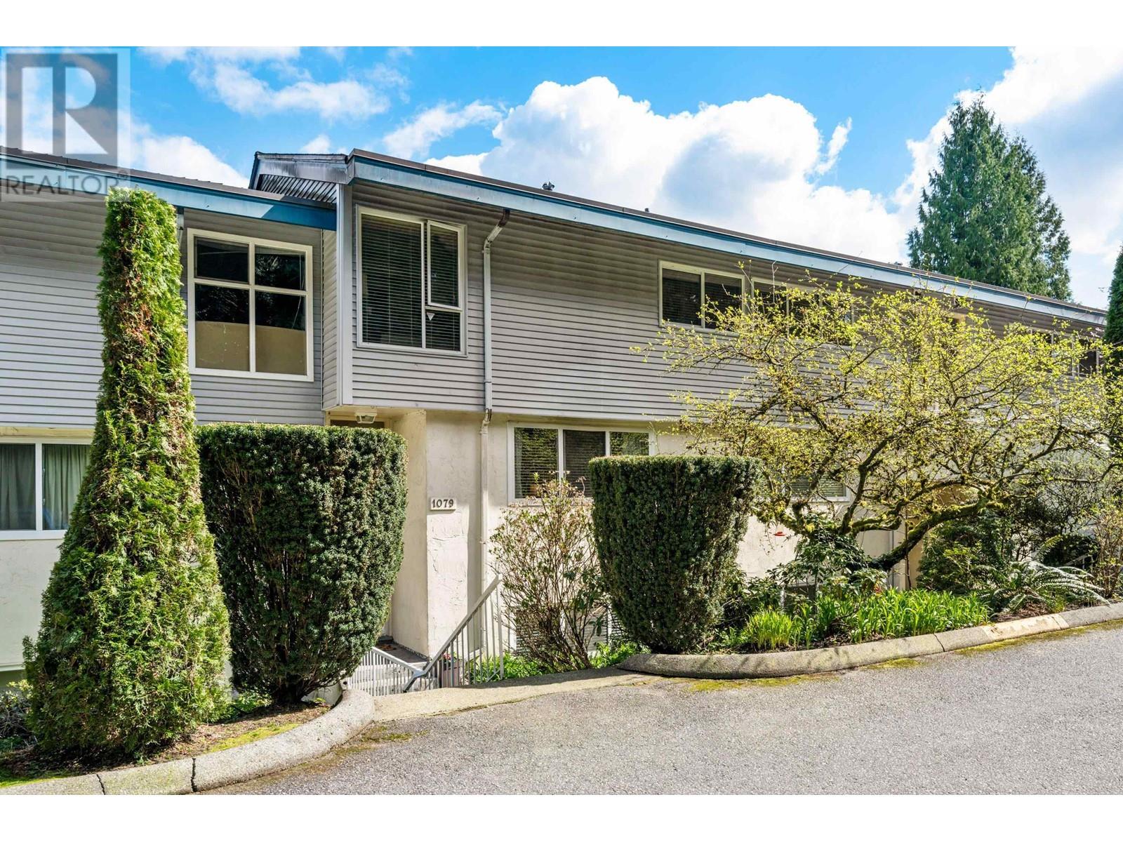 Property at 1079 CECILE DRIVE image 3