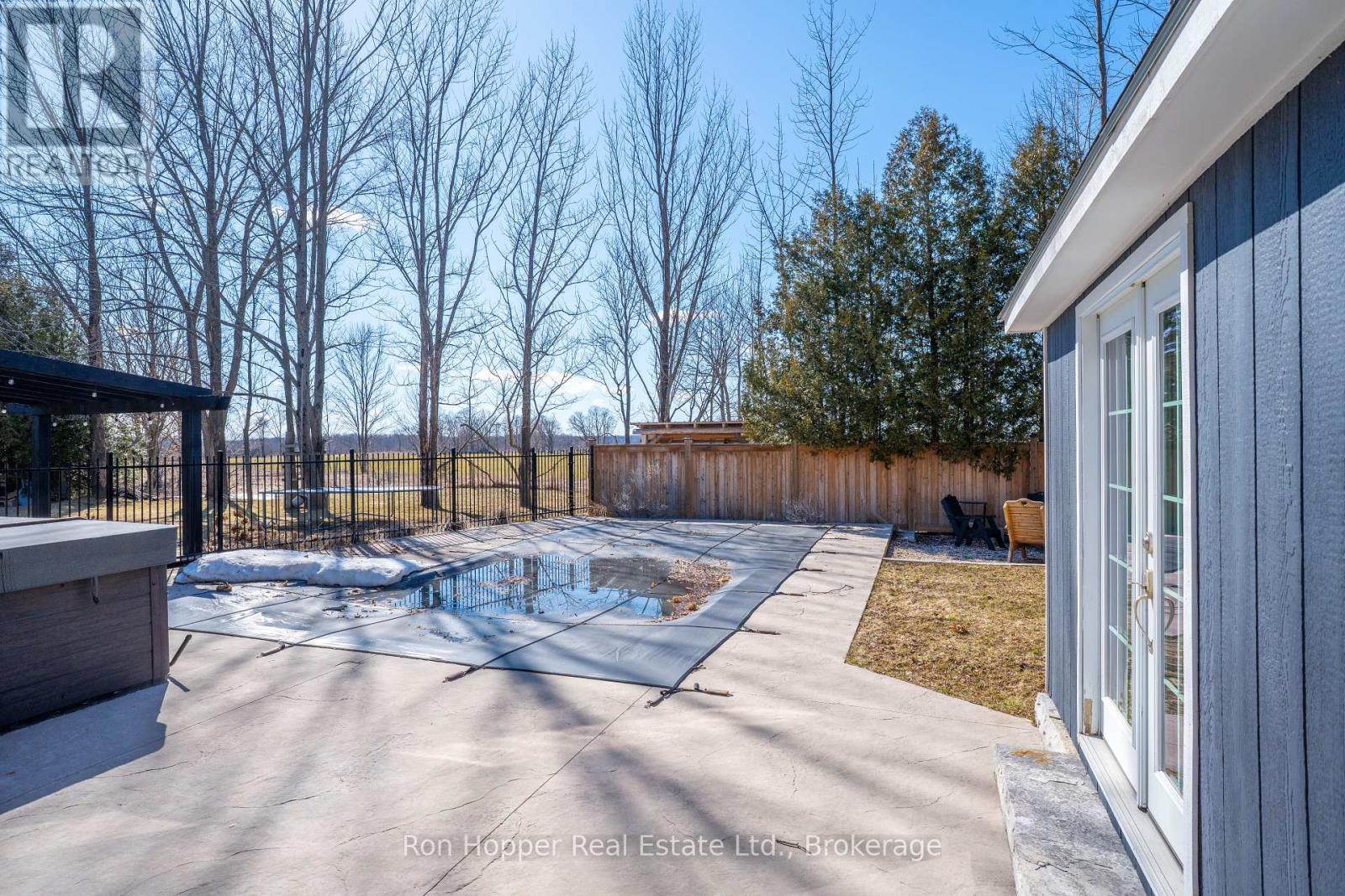 319370 Grey Rd 1 Road, Georgian Bluffs, Ontario  N0H 1S0 - Photo 14 - X12070216