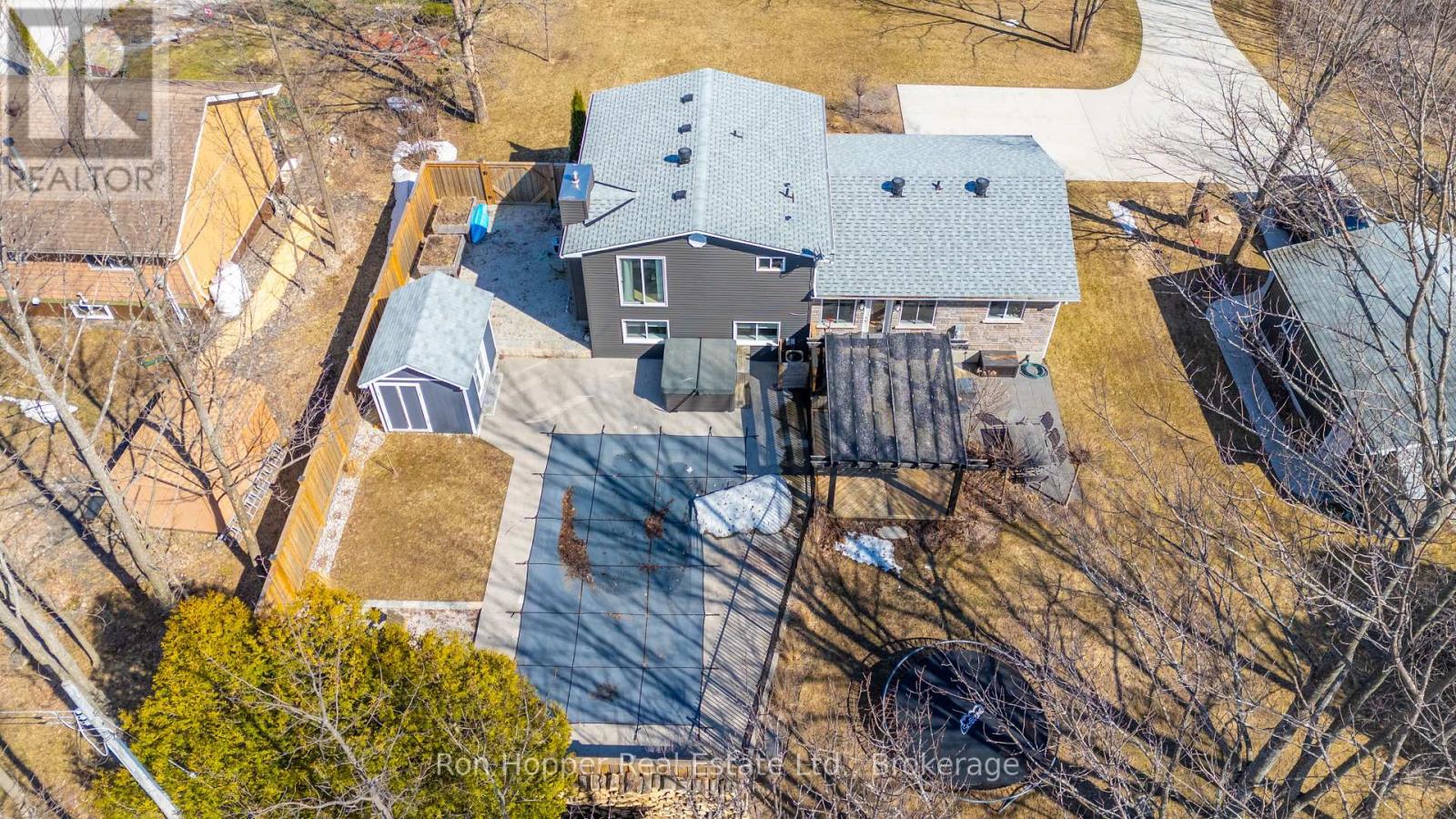 319370 Grey Rd 1 Road, Georgian Bluffs, Ontario  N0H 1S0 - Photo 5 - X12070216