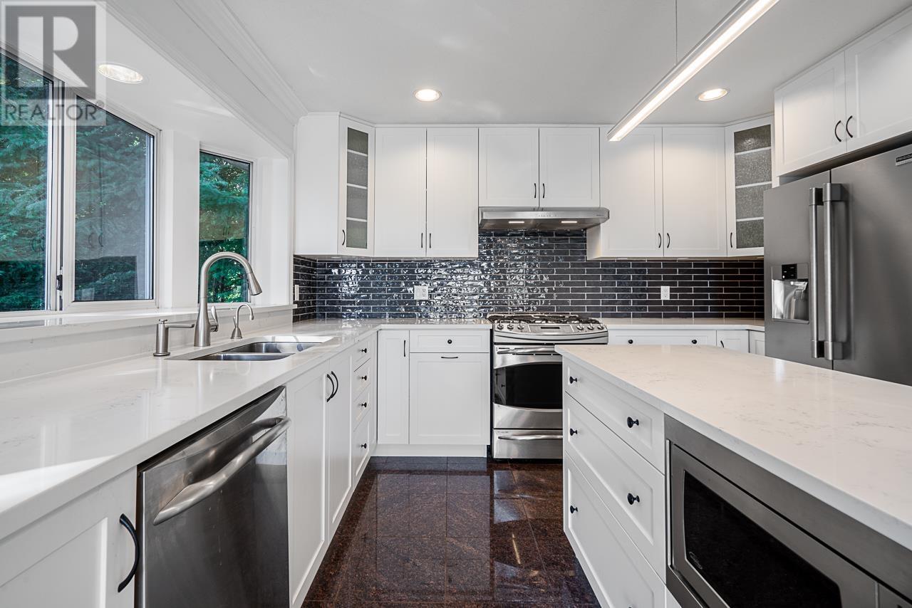 4275 St. Pauls Avenue, North Vancouver, British Columbia  V7N 1T4 - Photo 14 - R2987817
