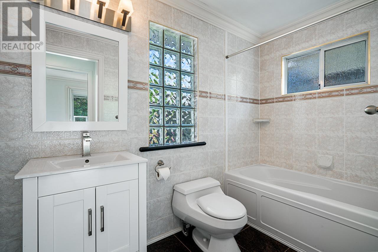 4275 St. Pauls Avenue, North Vancouver, British Columbia  V7N 1T4 - Photo 17 - R2987817