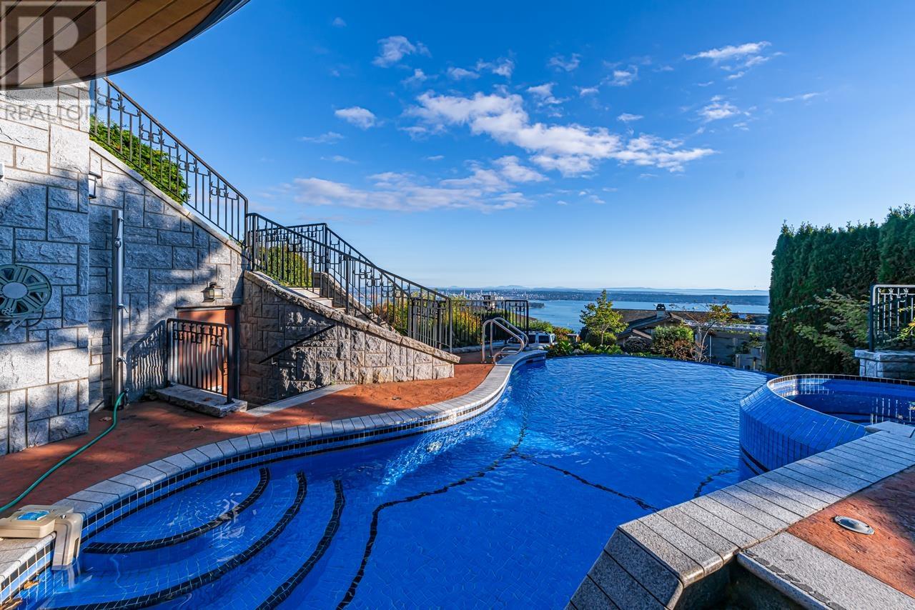 2409 Halston Court, West Vancouver, British Columbia  V7S 3K3 - Photo 29 - R2987852