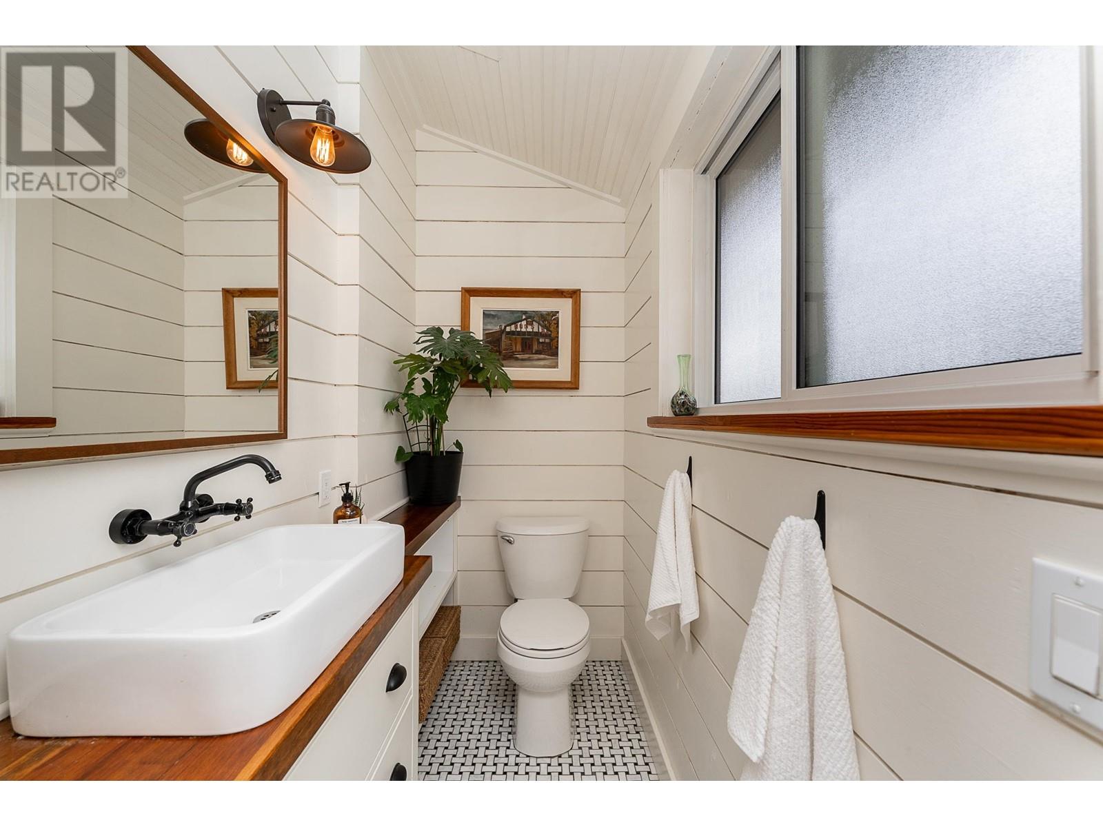 2161 Lamprey Drive, Port Coquitlam, British Columbia  V3C 1K4 - Photo 19 - R2987856